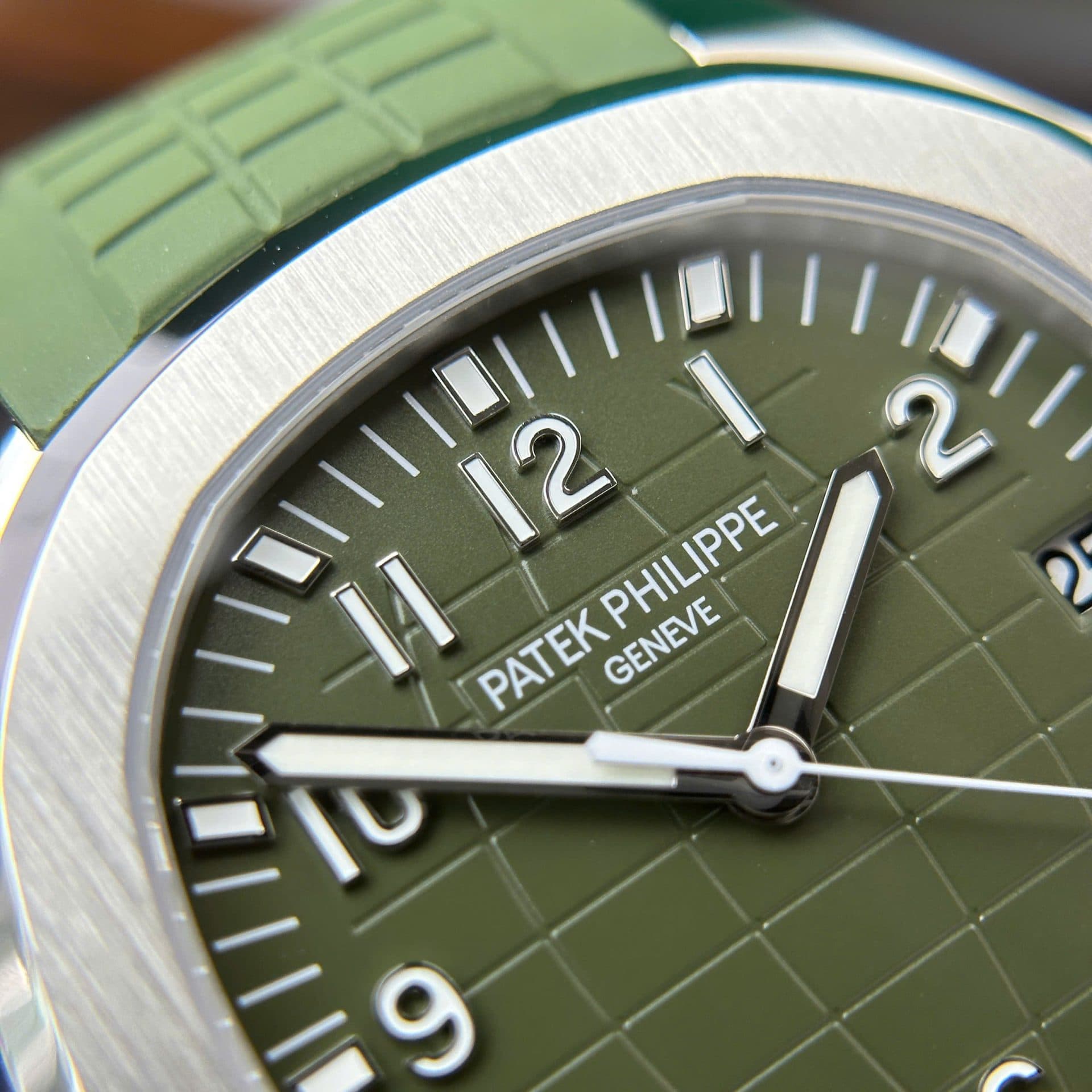 Dong-Ho-Patek-Philippe-Aquanaut-5168G-Che-Tac-Tinh-Chinh-Mat-So-Kim-May-Moc-Chuan-Auth-42-9-1
