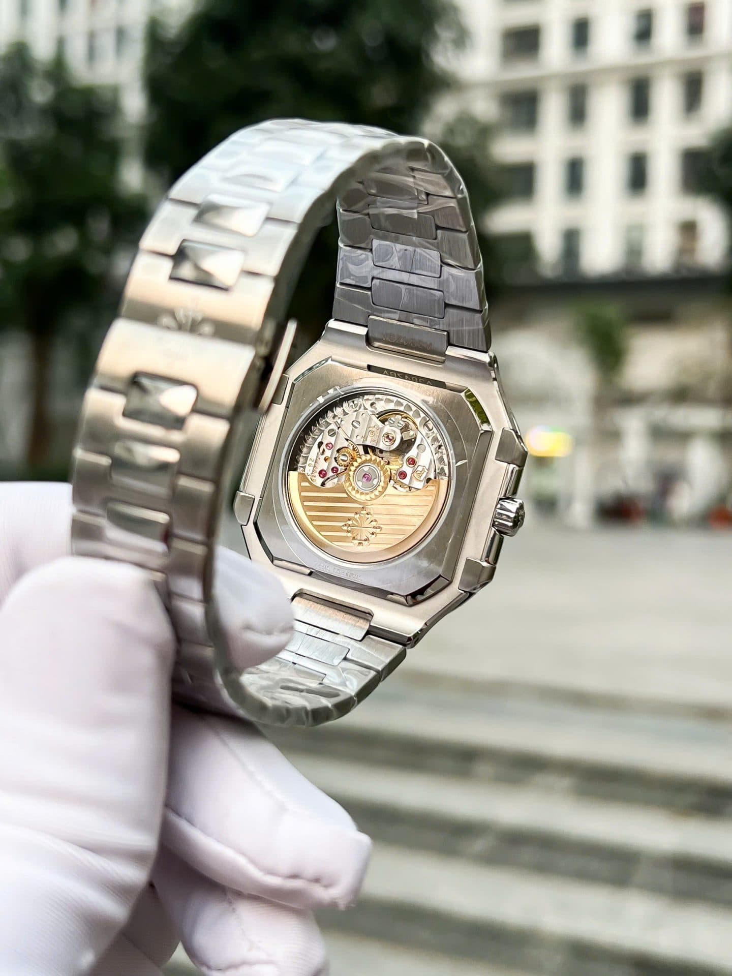 Dong-Ho-Patek-Philippe-Cubitus-5821-Mat-Xanh-Green-Rep-11-Cao-Cap-43mm-11-1