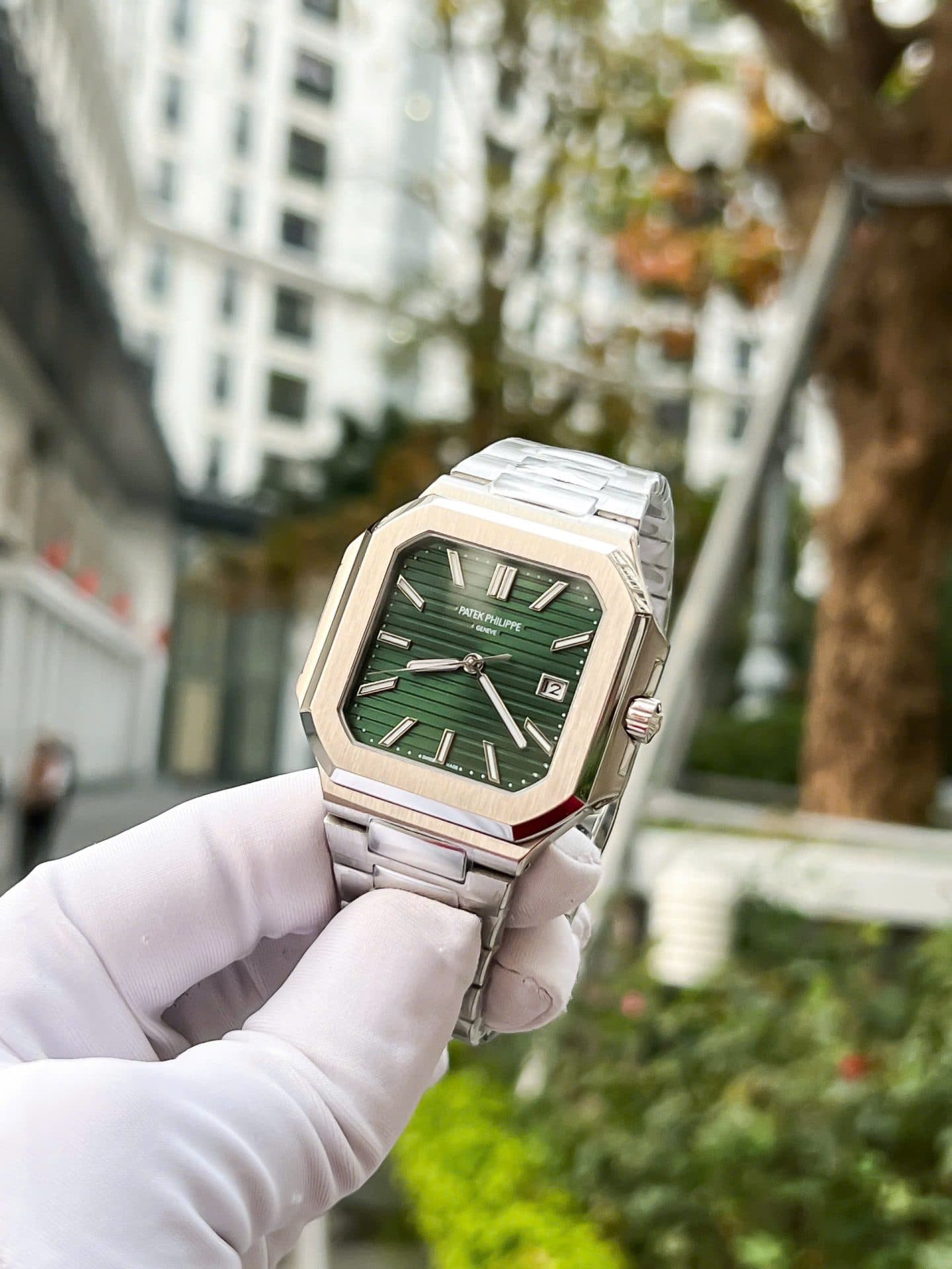 Dong-Ho-Patek-Philippe-Cubitus-5821-Mat-Xanh-Green-Rep-11-Cao-Cap-43mm-5-1