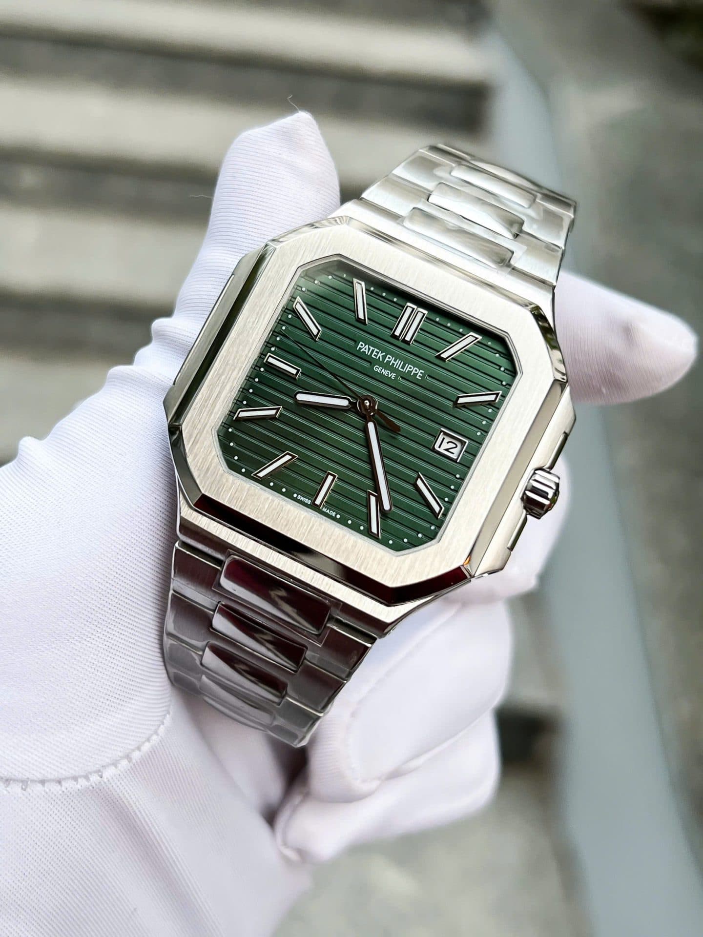 Dong-Ho-Patek-Philippe-Cubitus-5821-Mat-Xanh-Green-Rep-11-Cao-Cap-43mm-7-1