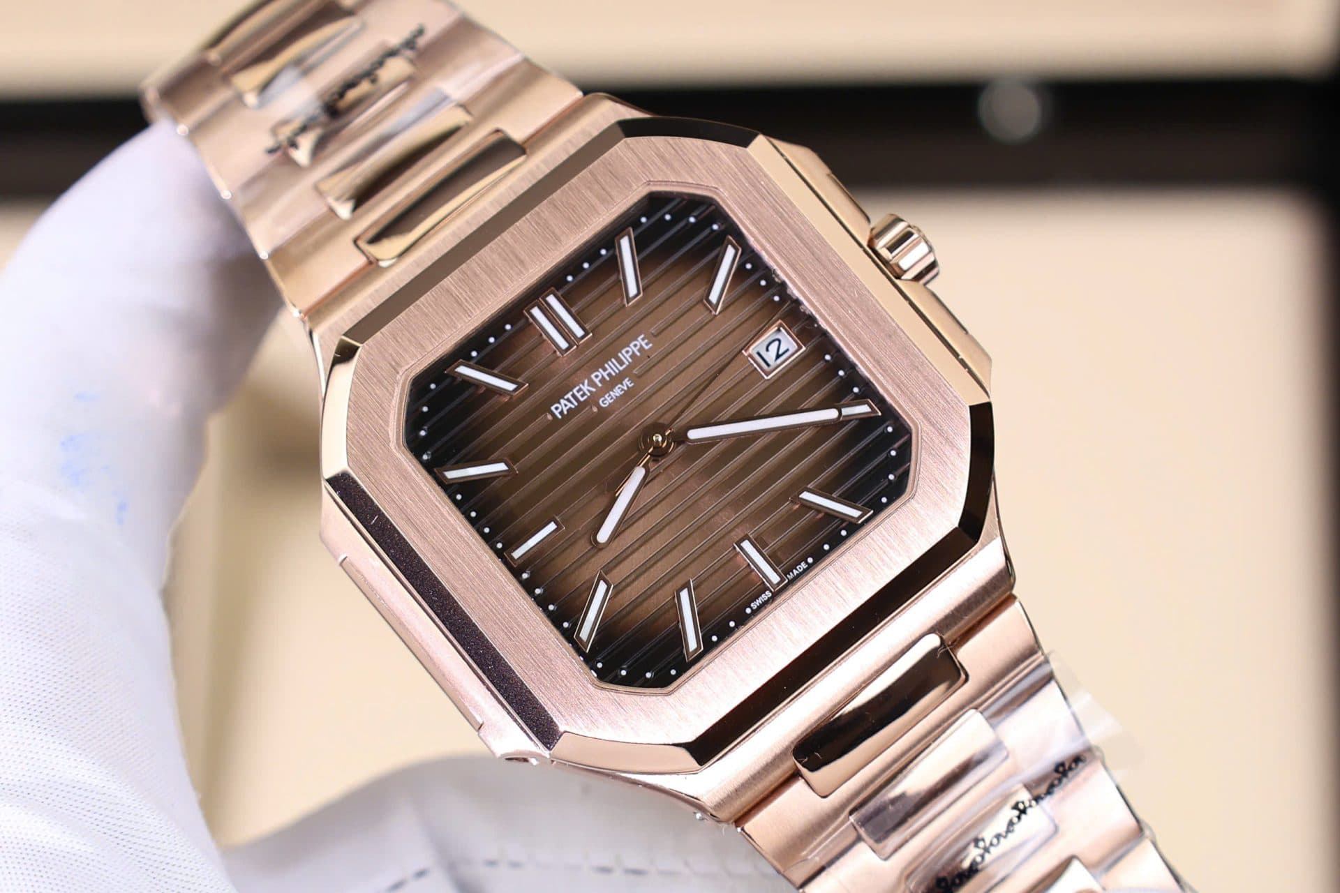 Dong-Ho-Patek-Philippe-Cubitus-5821-Rep-11-Ma-Vang-Hong-Mat-Chocolate-7-1