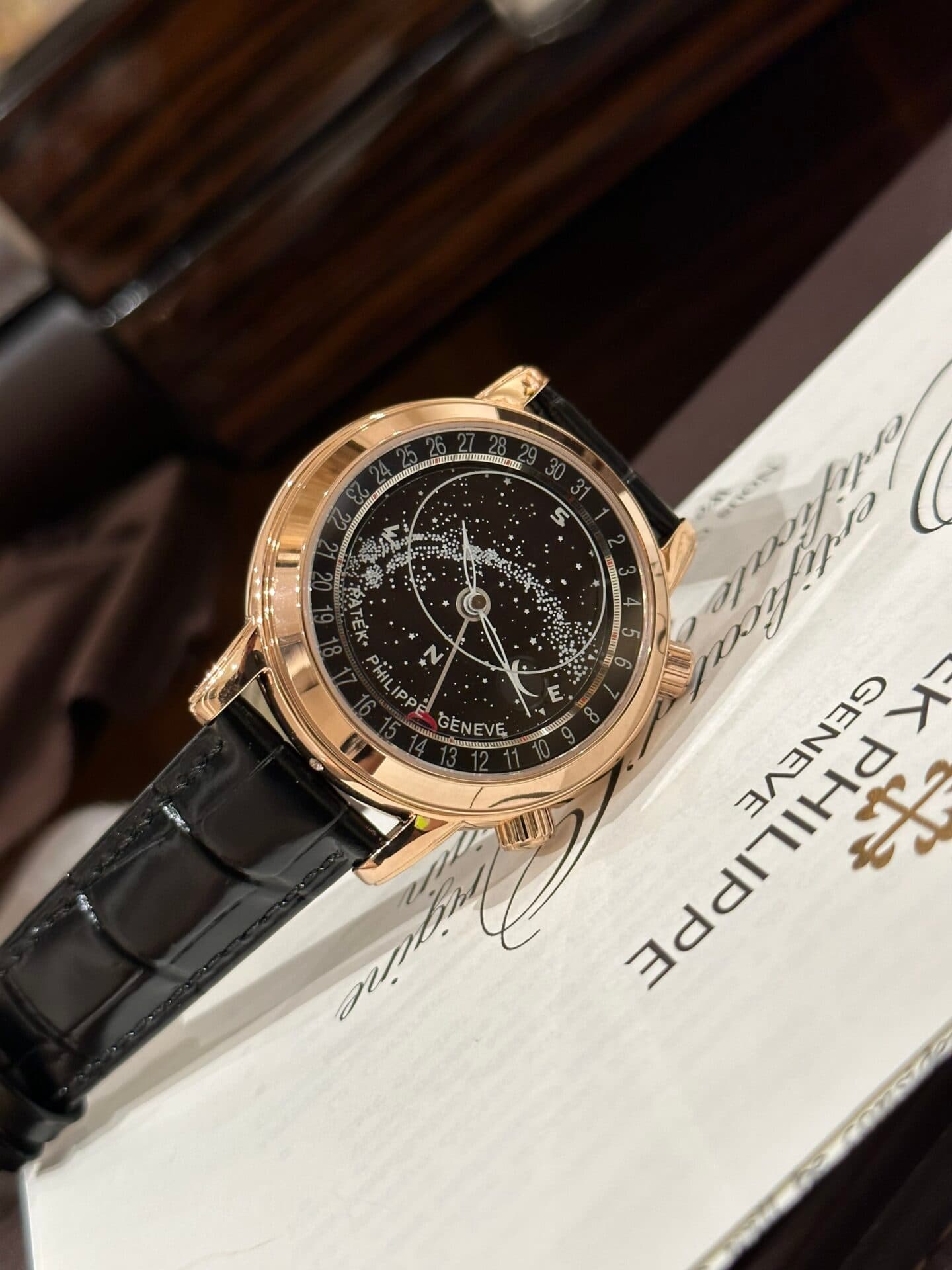 Dong-Ho-Patek-Philippe-Grand-Complications-6102-Replica-11-Mau-Den-2-1
