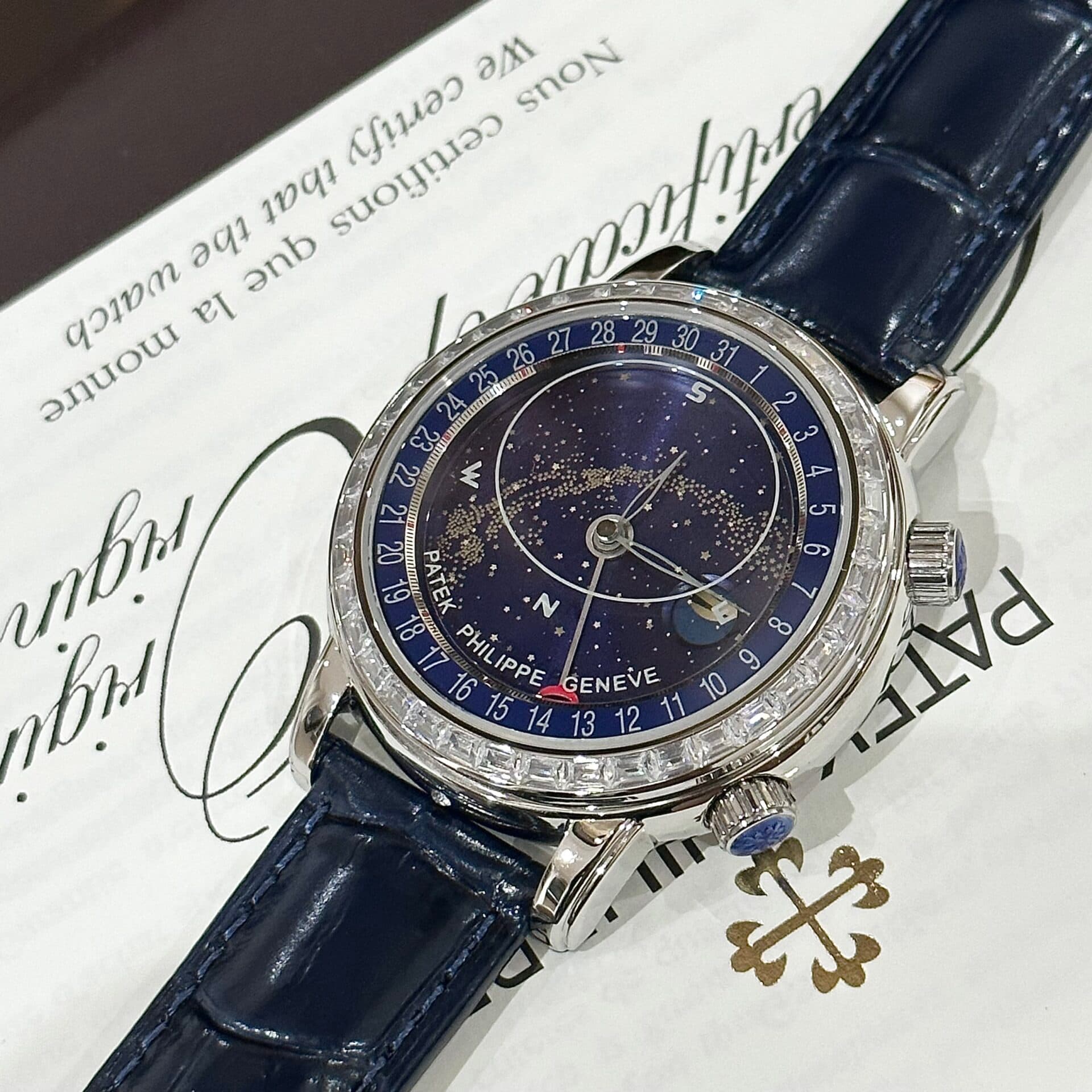 Dong-Ho-Patek-Philippe-Grand-Complications-6104-Replica-11-Nam-44mm-3-1
