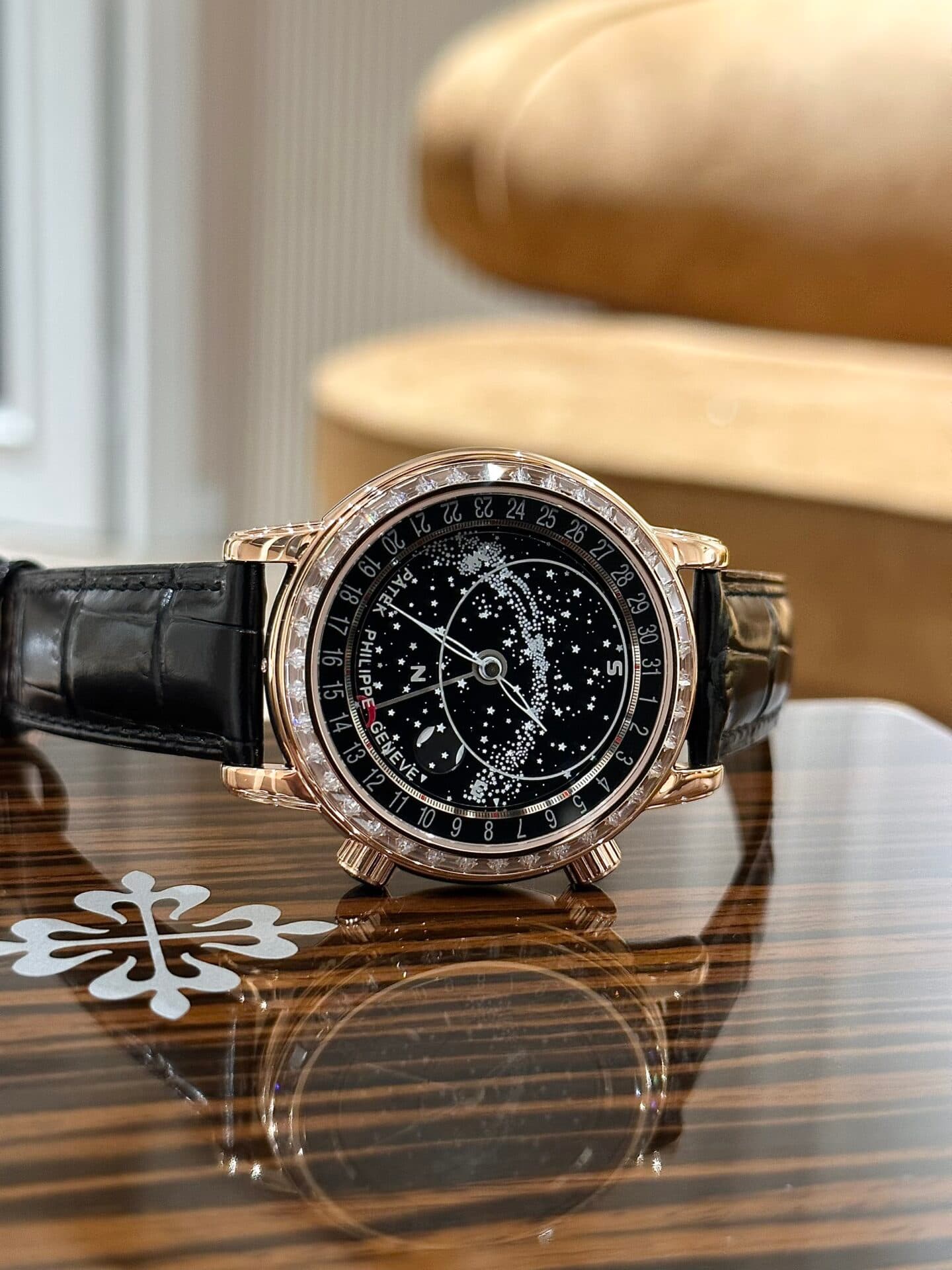 Dong-Ho-Patek-Philippe-Grand-Complications-6104R-Replica-11-44mm-2-1