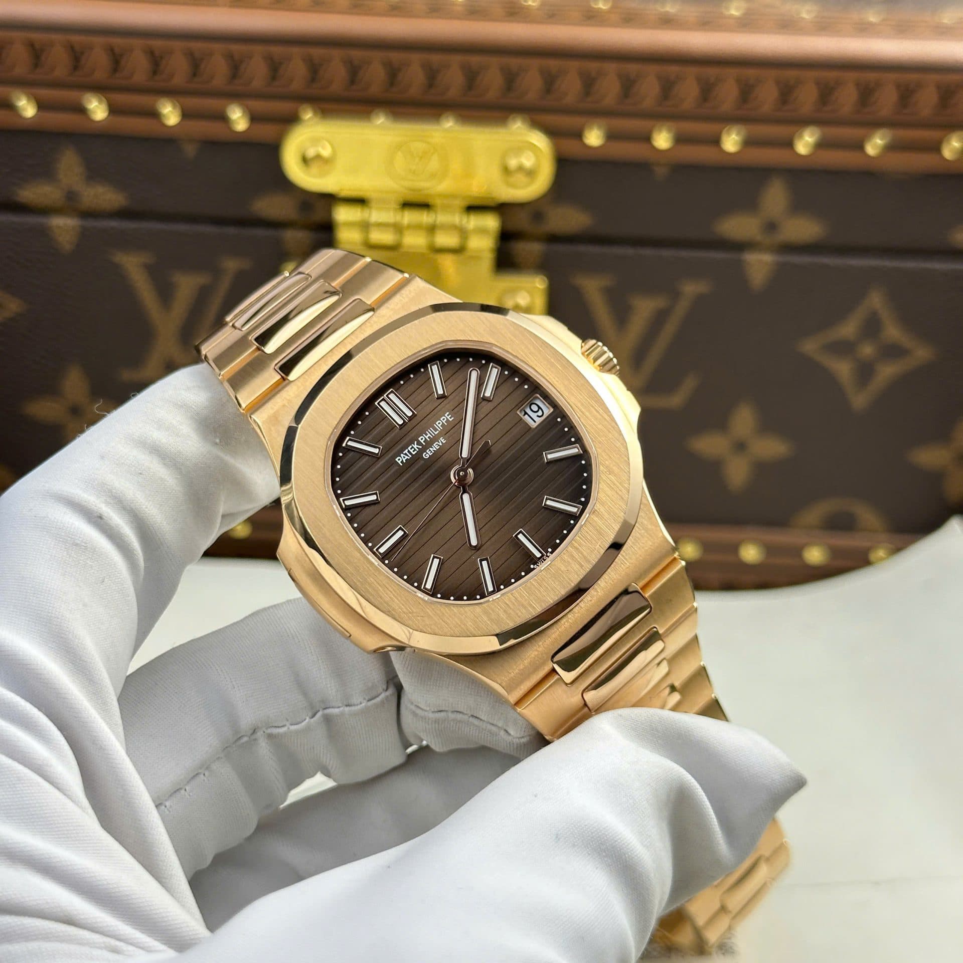 Dong-Ho-Patek-Philippe-Nautilus-5711-Boc-Vang-18K-Tinh-Chinh-Full-Options-40mm-5-1