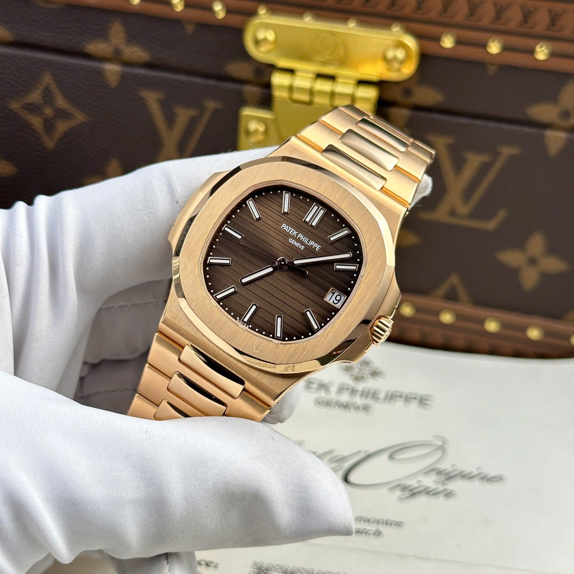Dong-Ho-Patek-Philippe-Nautilus-5711-Boc-Vang-18K-Tinh-Chinh-Full-Options-40mm-6-1
