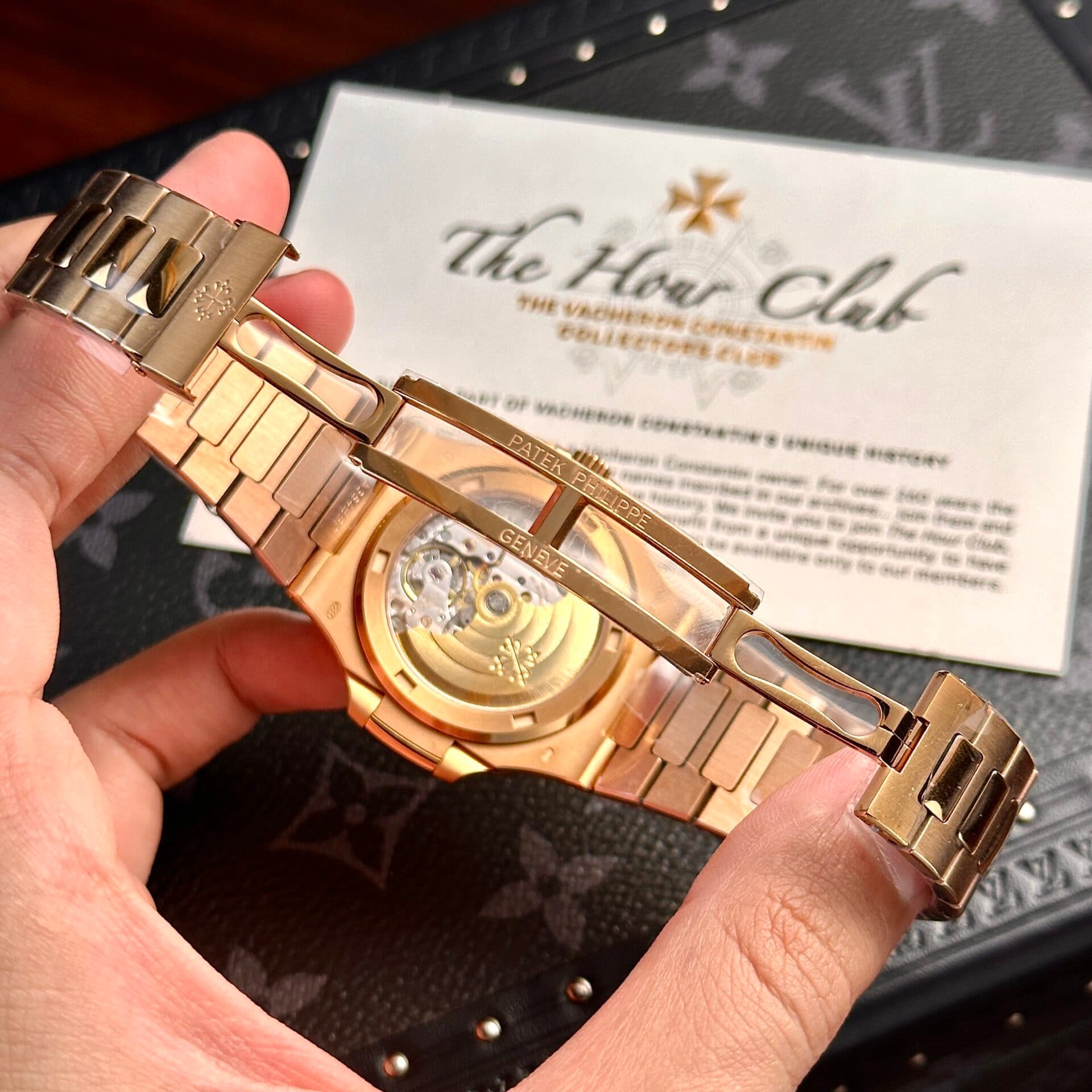 Dong-Ho-Patek-Philippe-Nautilus-5711-Mat-Nau-Vo-Vang-Hong-3K-Factory-40mm-6-1