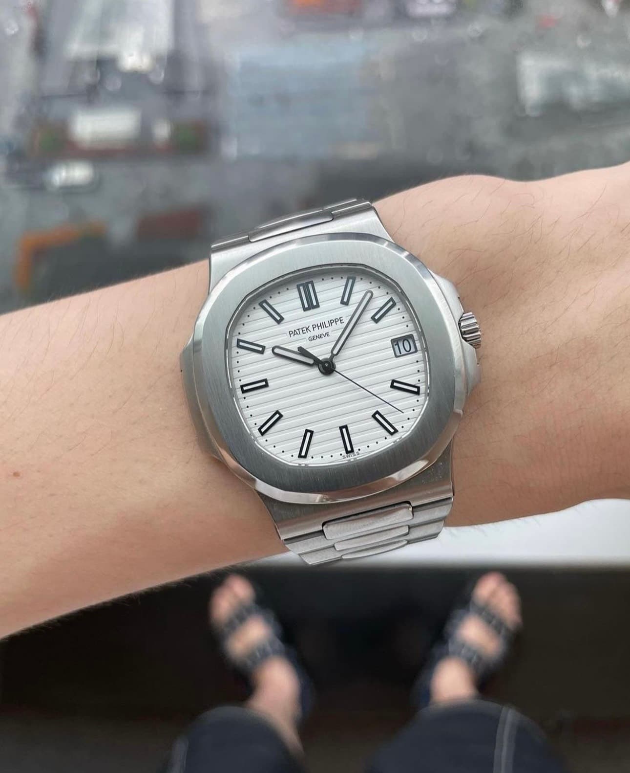 Dong-Ho-Patek-Philippe-Nautilus-5711-Mat-Trang-Replica-3KF-40mm-1-1