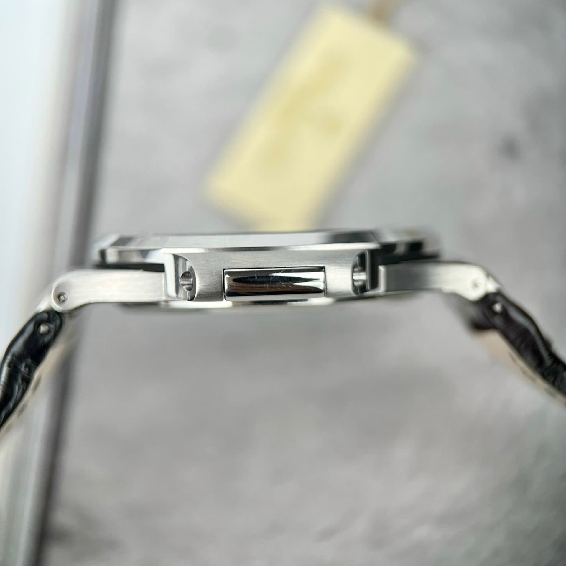 Dong-Ho-Patek-Philippe-Nautilus-5711-Replica-11-Mat-Xanh-La-Cay-40mm-2-1