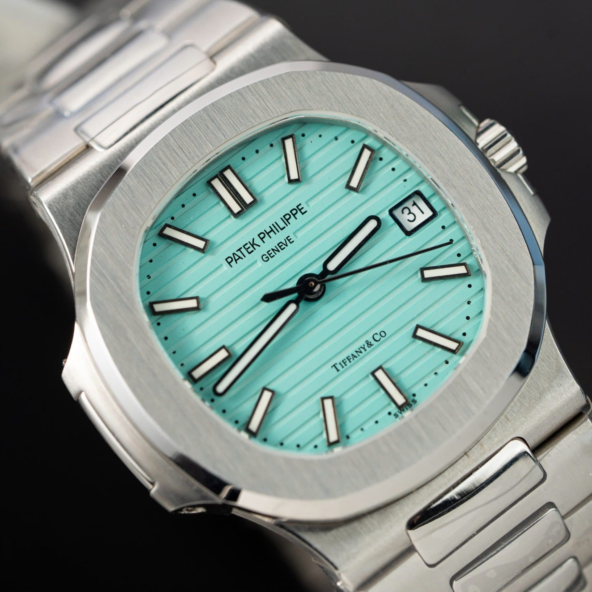Dong-Ho-Patek-Philippe-Nautilus-5711-Tiffany-Co-Nha-May-3K-Rep-11-10-1
