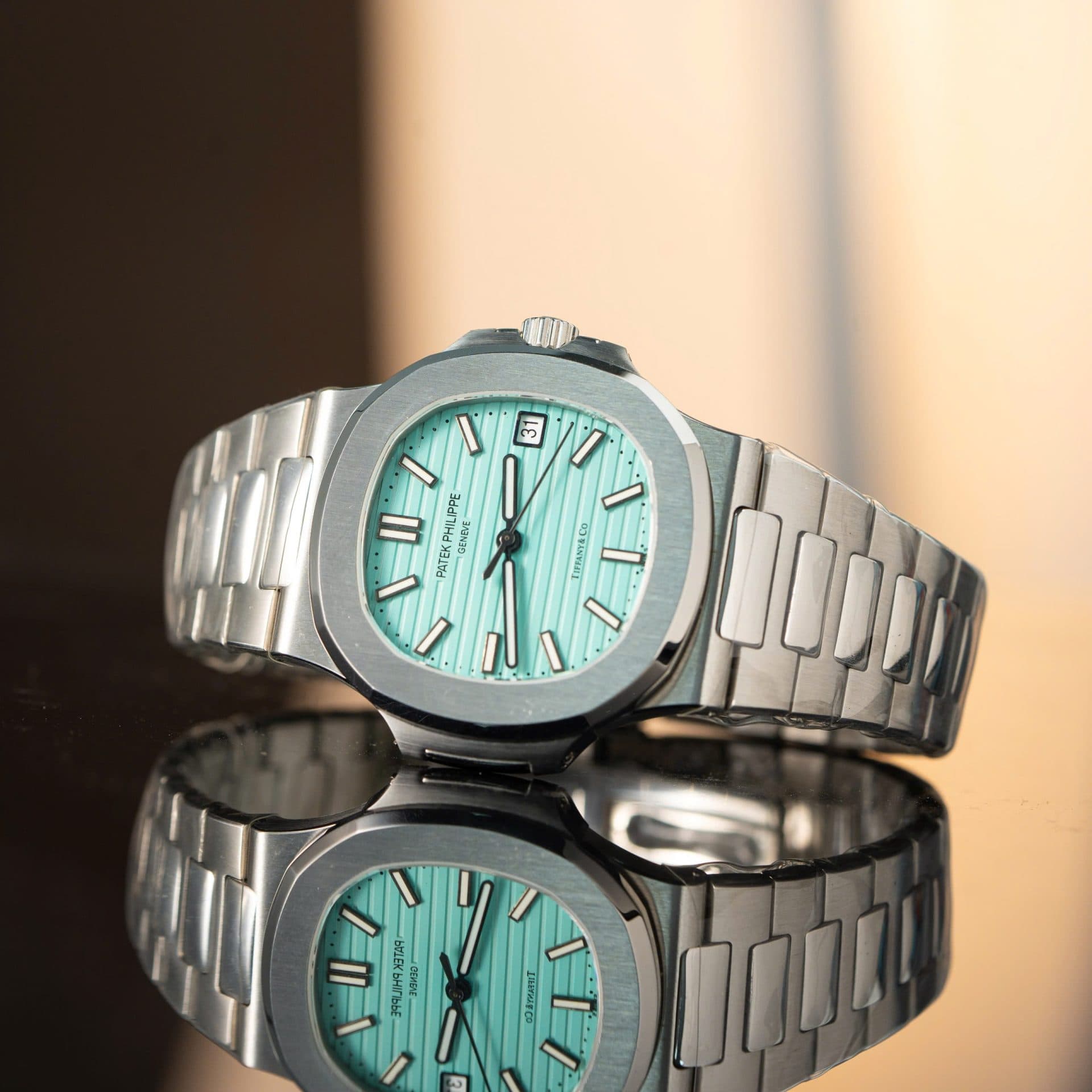 Dong-Ho-Patek-Philippe-Nautilus-5711-Tiffany-Co-Nha-May-3K-Rep-11-4-1