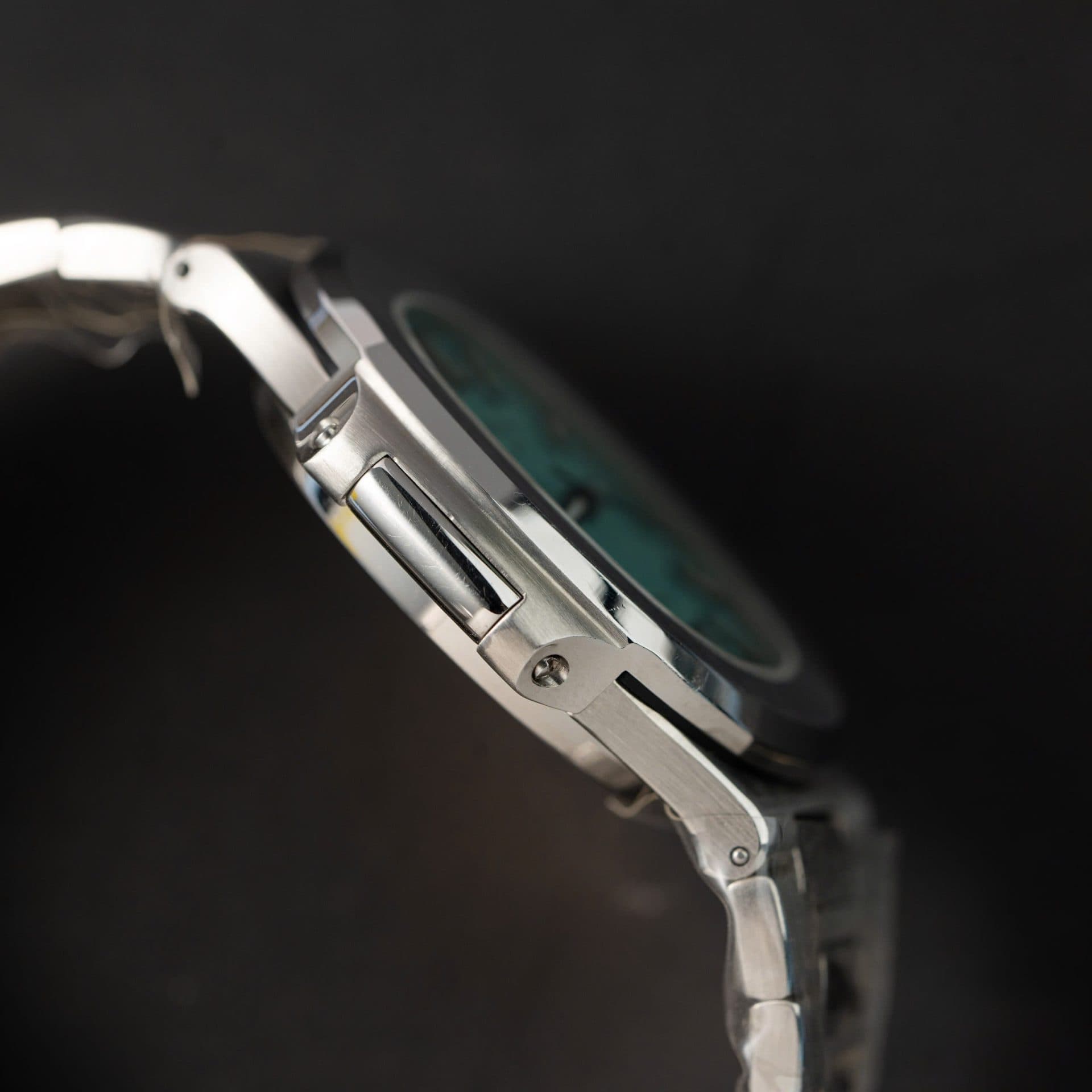 Dong-Ho-Patek-Philippe-Nautilus-5711-Tiffany-Co-Nha-May-3K-Rep-11-5-1