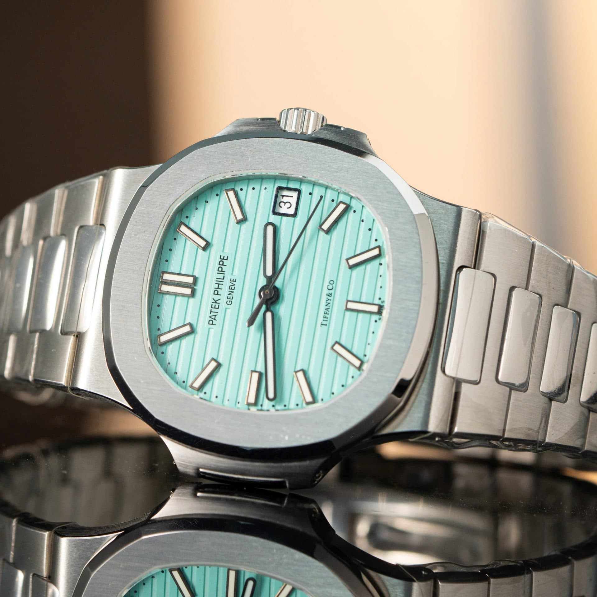 Dong-Ho-Patek-Philippe-Nautilus-5711-Tiffany-Co-Nha-May-3K-Rep-11-6-1