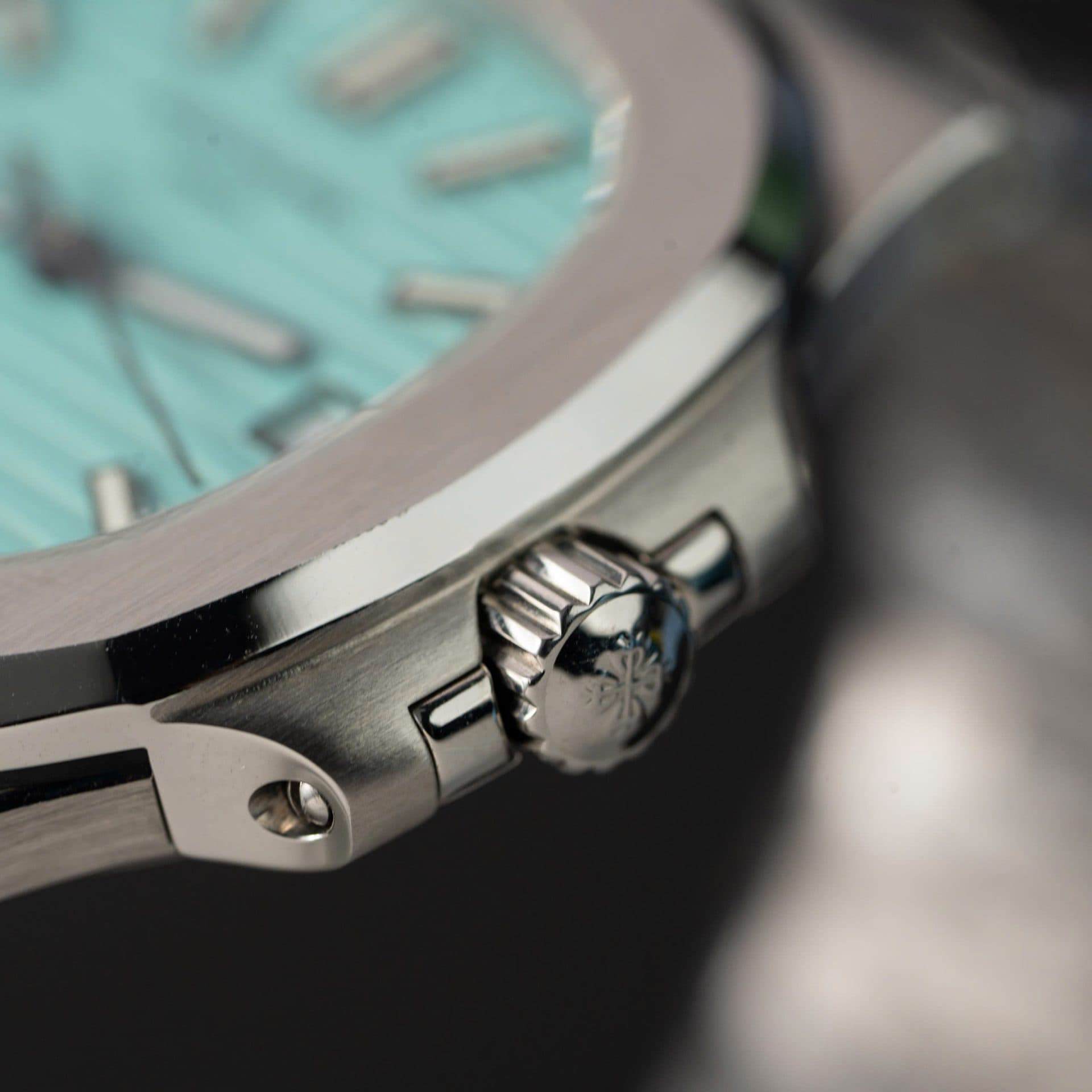 Dong-Ho-Patek-Philippe-Nautilus-5711-Tiffany-Co-Nha-May-3K-Rep-11-8-1