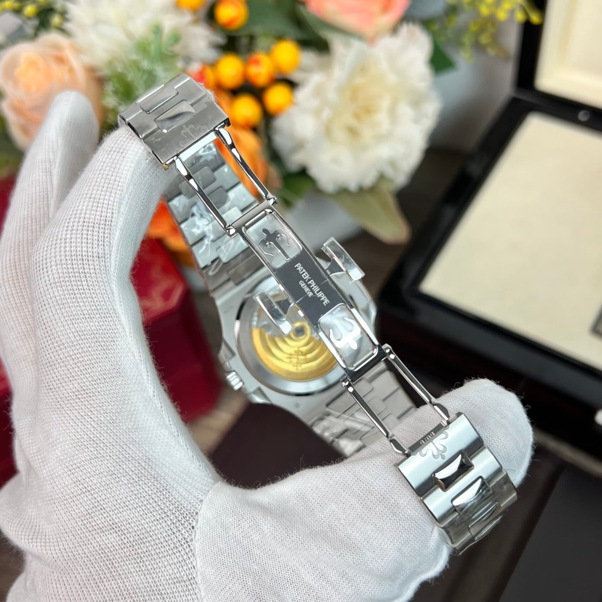 Dong-Ho-Patek-Philippe-Nautilus-5711-Tinh-Chinh-Full-Like-Auth-40mm-5-1