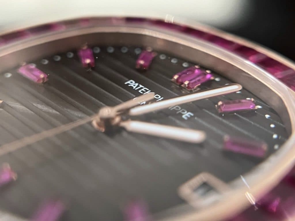 Dong-Ho-Patek-Philippe-Nautilus-5723-Boc-Vang-Do-Da-Ruby-Do-Tong-Hop-7-1