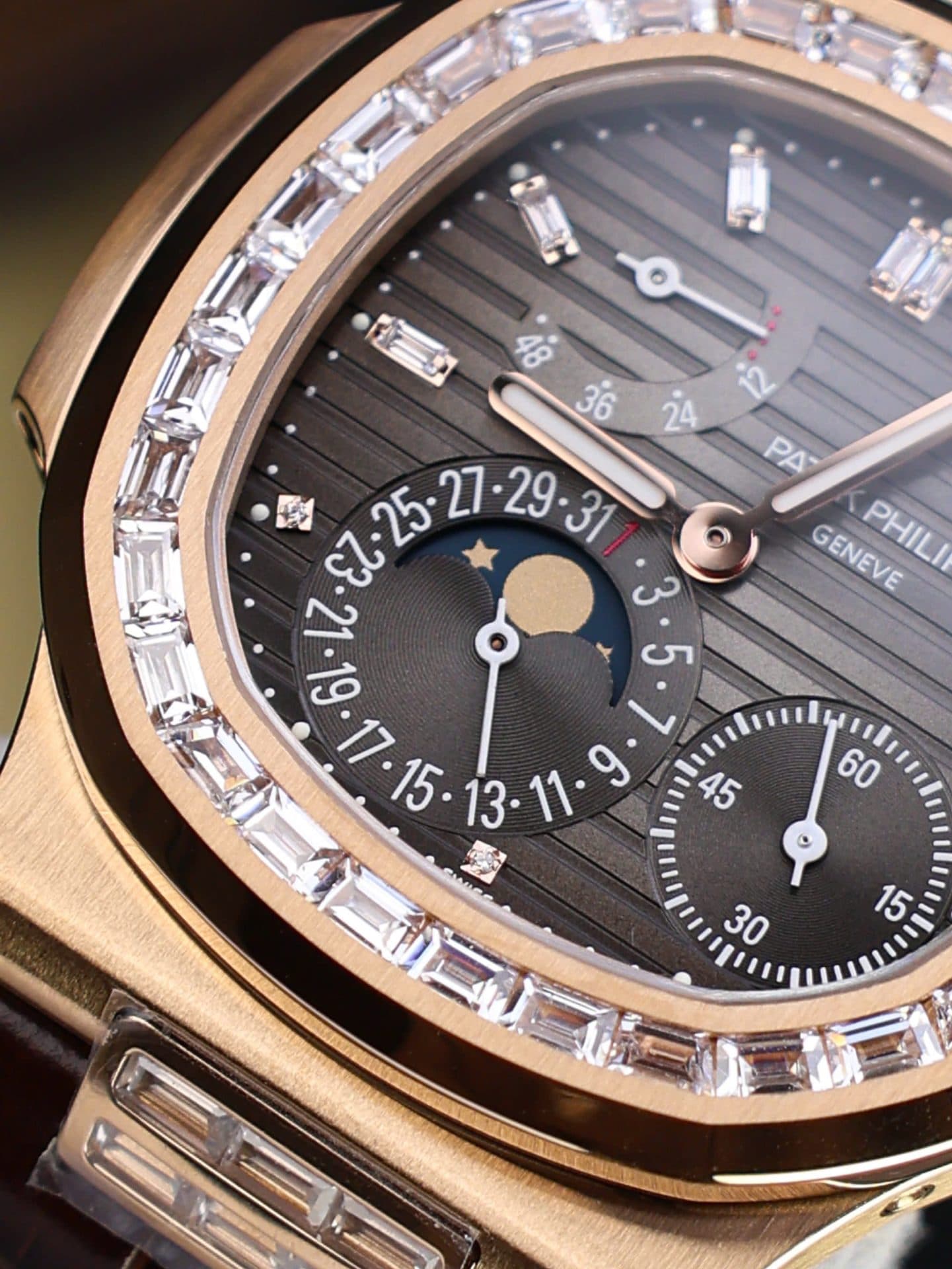 Dong-Ho-Patek-Philippe-Nautilus-5724-Rep-11-Ma-Vang-Hong-Chay-Full-Chuc-Nang-PPF-40mm-6-1