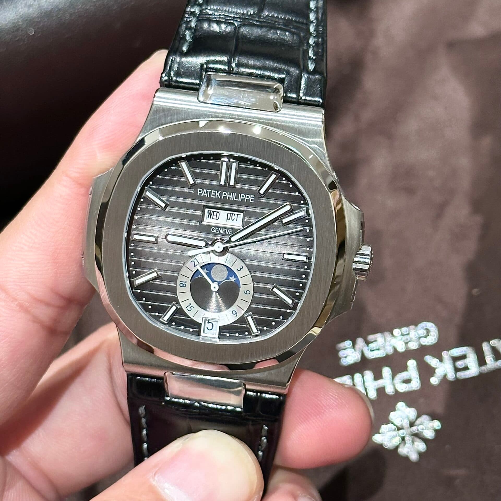 Dong-Ho-Patek-Philippe-Nautilus-5726G-PPF-Factory-40-7-1