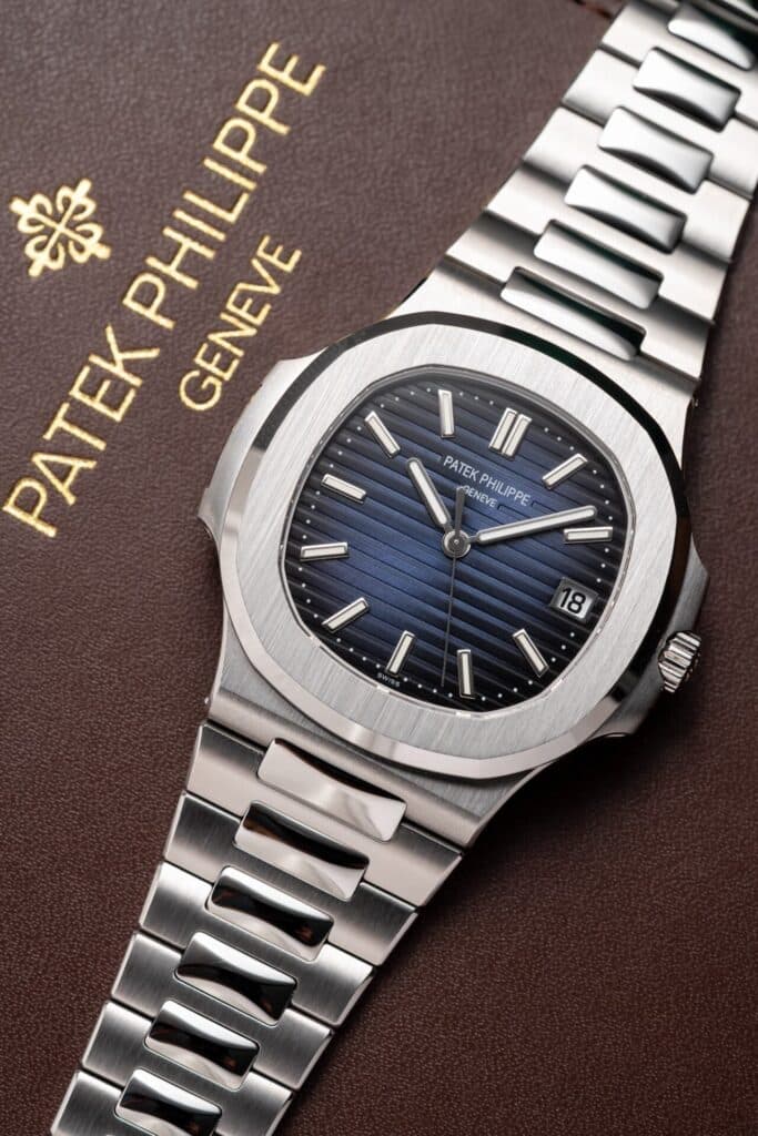 Dong-Ho-Patek-Philippe-Nautilus-5811-Tinh-Chinh-Full-Like-Auth-41mm-7-1