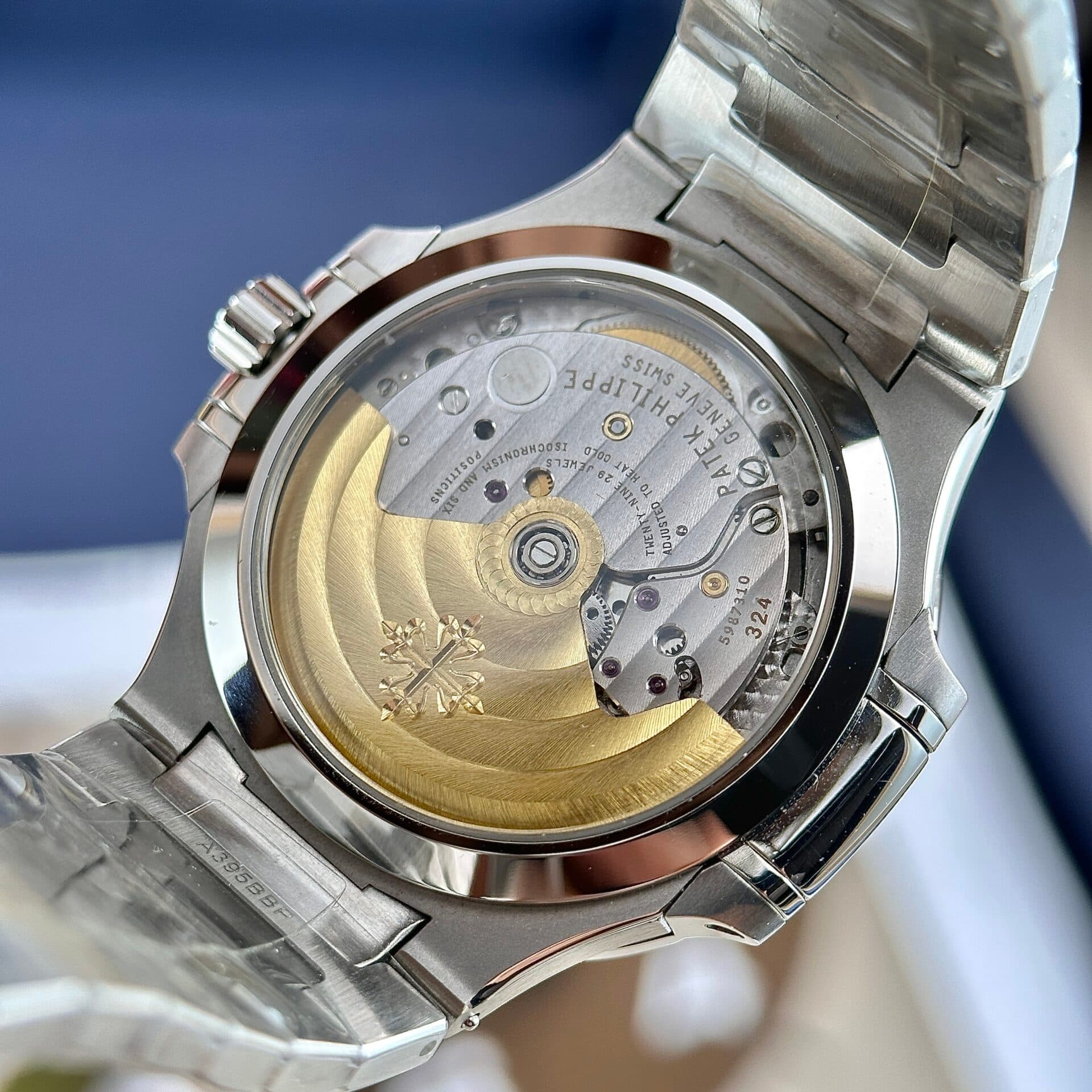 Dong-Ho-Patek-Philippe-Replica-Cao-Cap-1-1