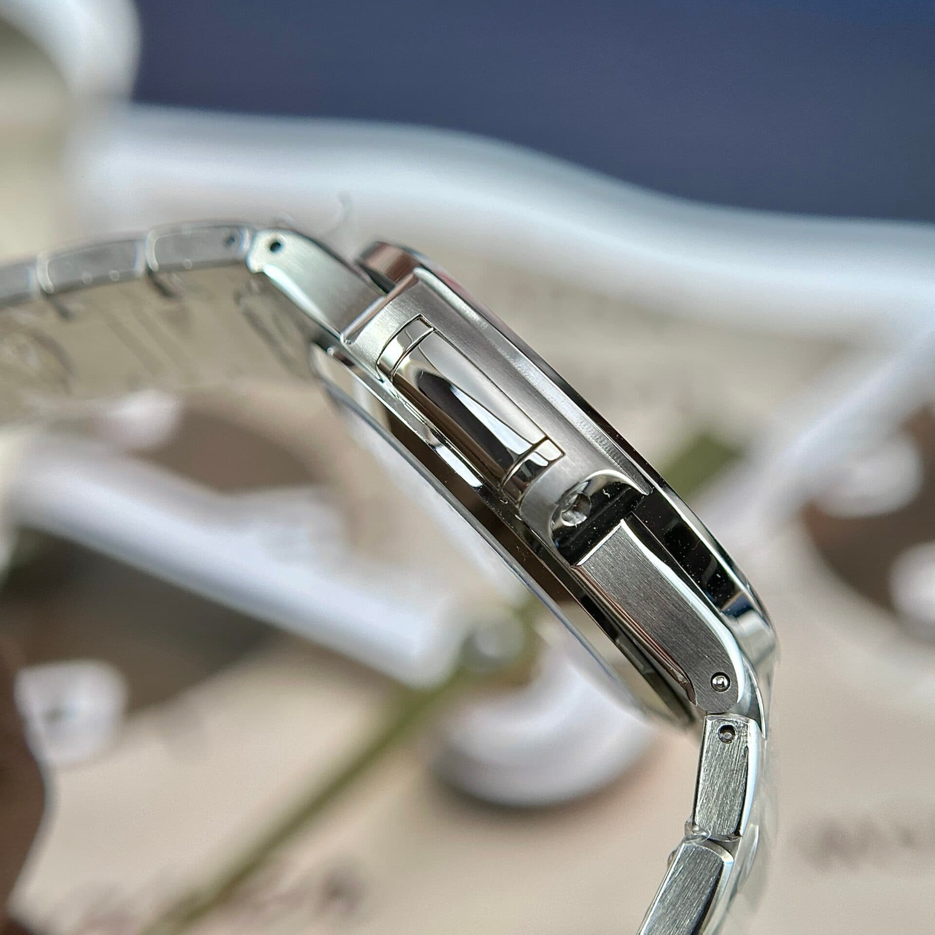 Dong-Ho-Patek-Philippe-Replica-Cao-Cap-3-1