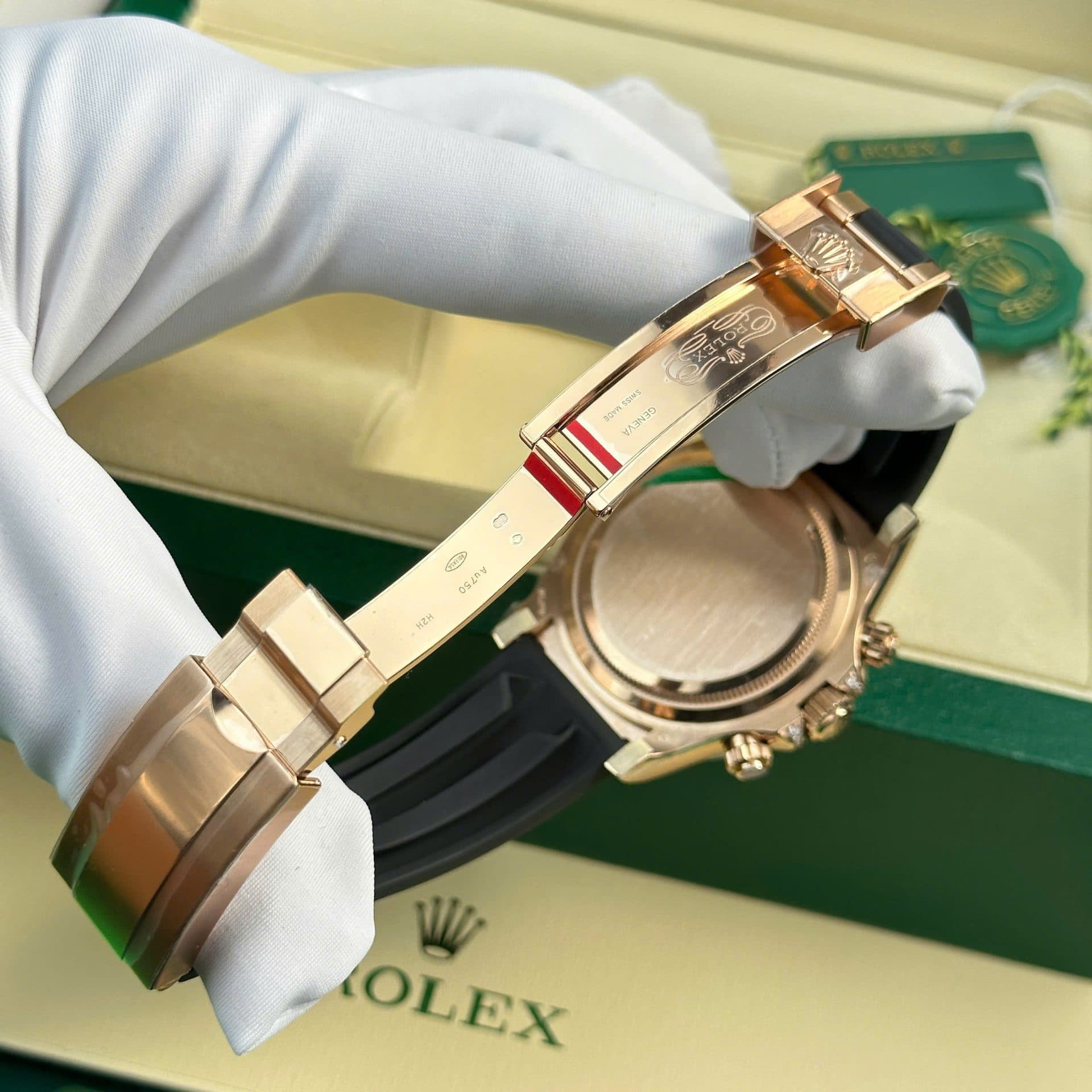 Dong-Ho-Rep-11-Rolex-Daytona-126535TBR-Mat-Sundust-Dinh-Da-Baguette-40mm-1-1