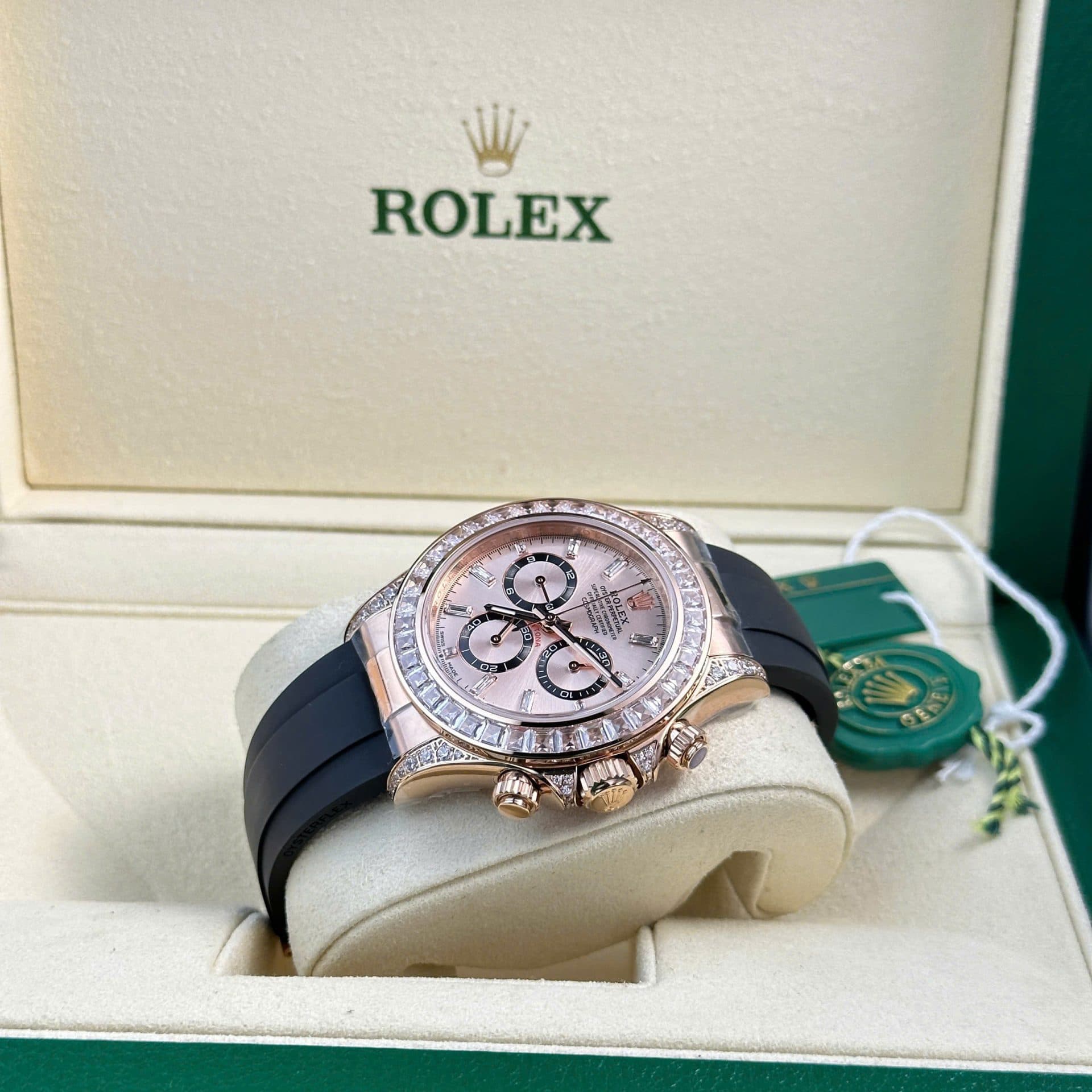 Dong-Ho-Rep-11-Rolex-Daytona-126535TBR-Mat-Sundust-Dinh-Da-Baguette-40mm-3-1