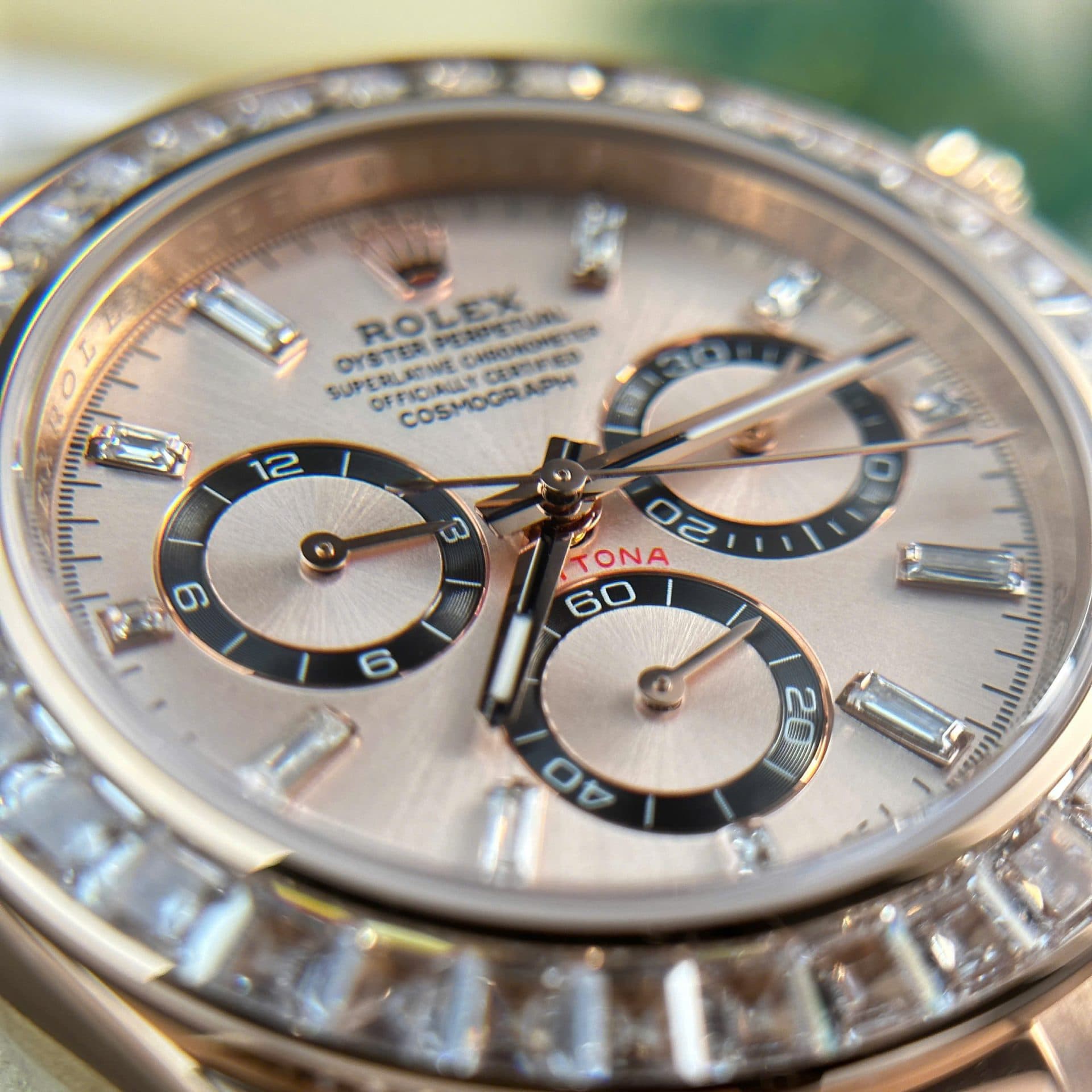 Dong-Ho-Rep-11-Rolex-Daytona-126535TBR-Mat-Sundust-Dinh-Da-Baguette-40mm-6-1