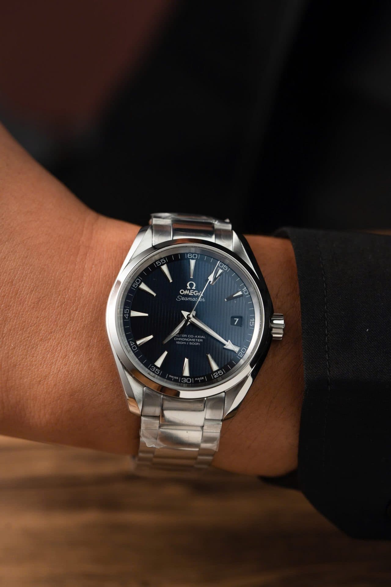 Dong-Ho-Replica-11-Omega-Seamaster-Aqua-Terra-Mat-Den-Nha-May-VS-41mm-8-1