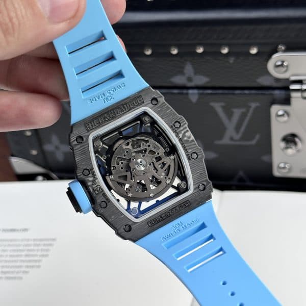 Dong-Ho-Richard-Mille-Che-Tac-RM35-02-Vo-Full-Carbon-Mau-Xanh-Duong-BBR-44mm-4-1
