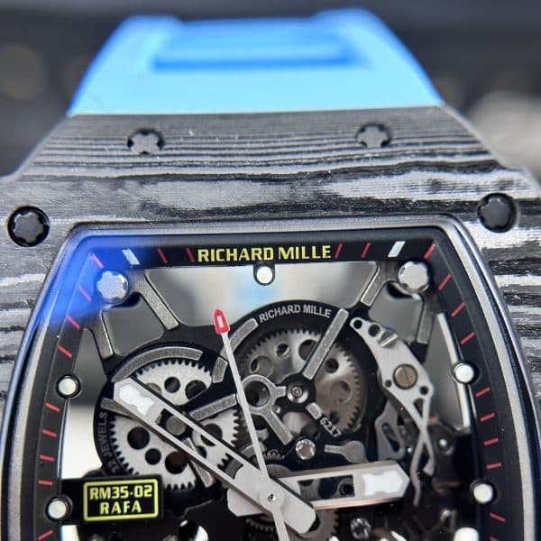 Dong-Ho-Richard-Mille-Che-Tac-RM35-02-Vo-Full-Carbon-Mau-Xanh-Duong-BBR-44mm-8-1