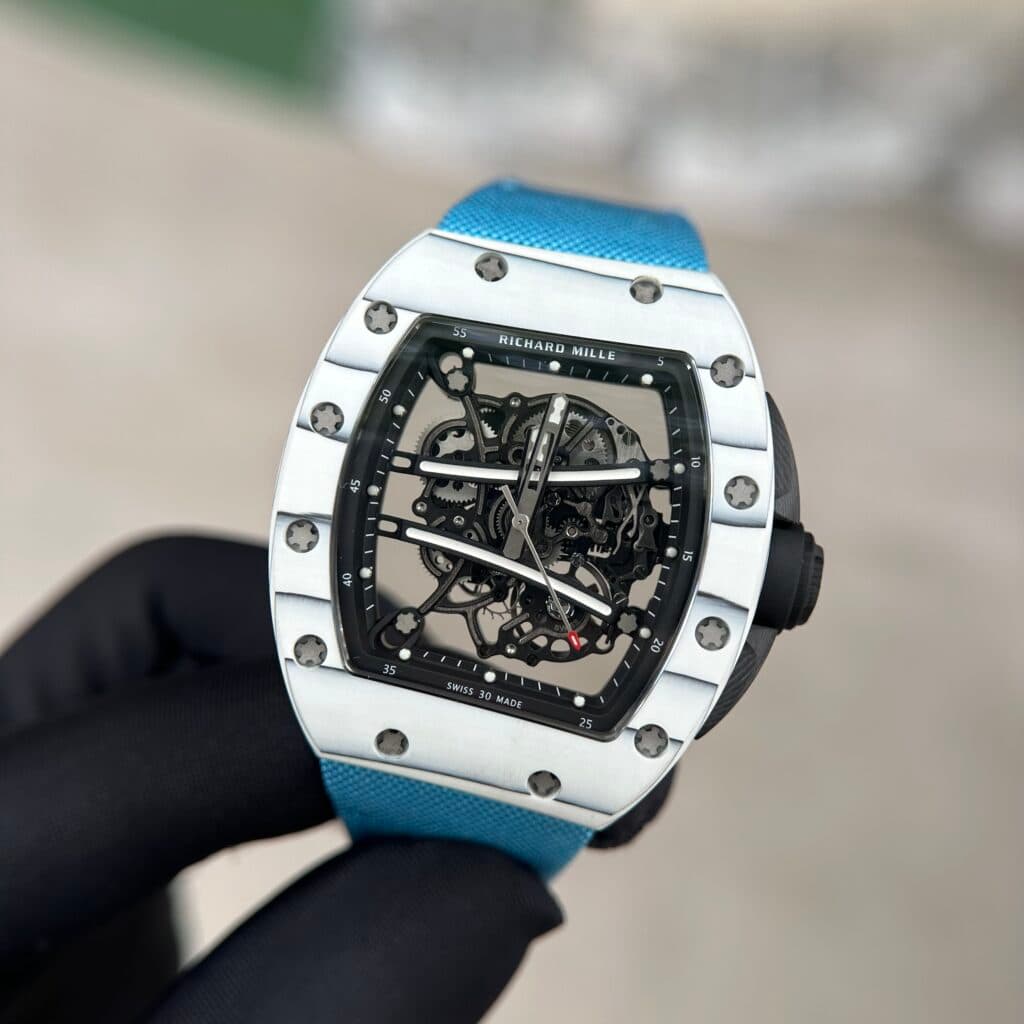 Dong-Ho-Richard-Mille-Che-Tac-RM61-01-Ultimate-Edition-Tourbillon-Carbon-5-1