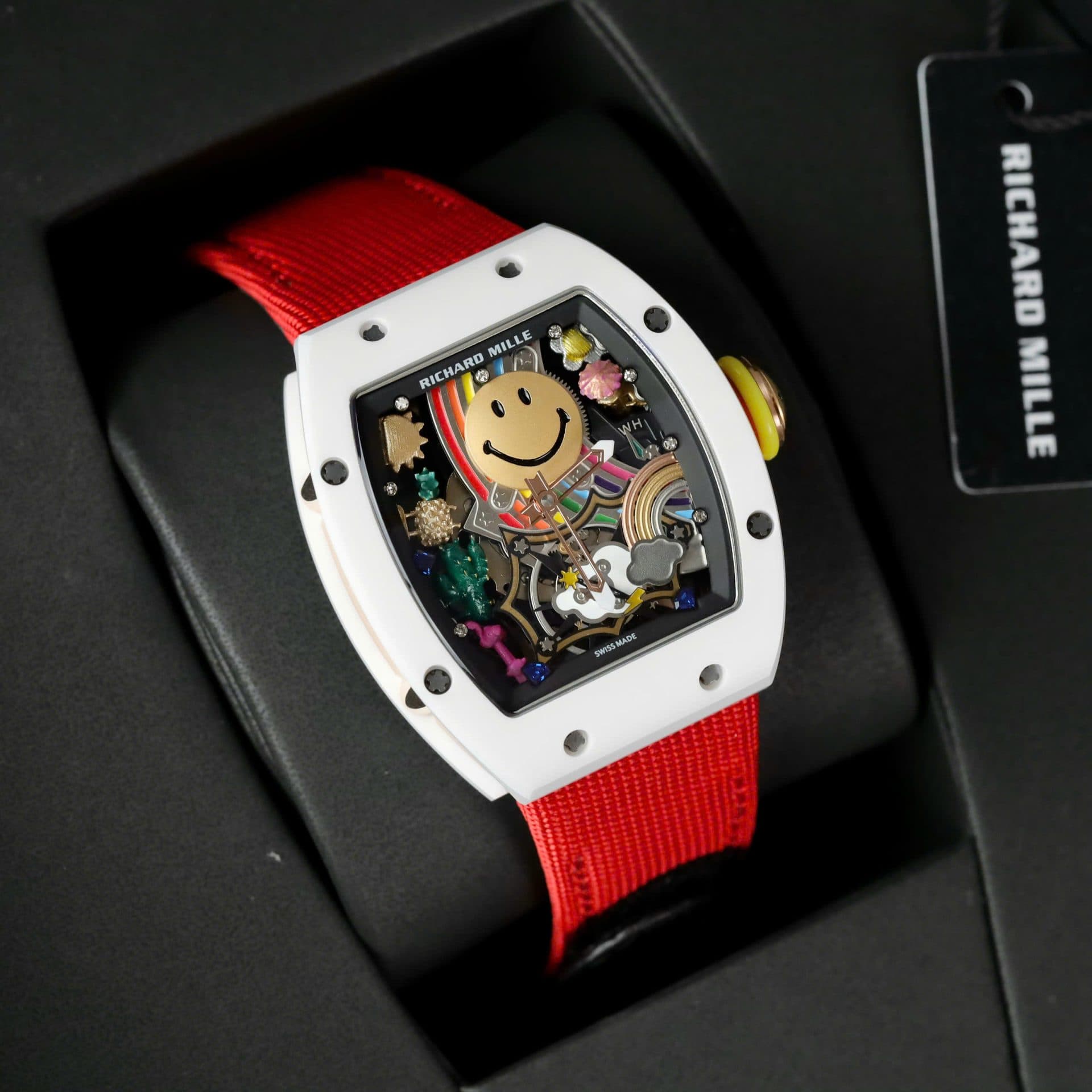 Dong-Ho-Richard-Mille-Clone-11-RM88-Smiley-Vo-Gom-Trang-Day-Vai-Nato-42mm-7-1