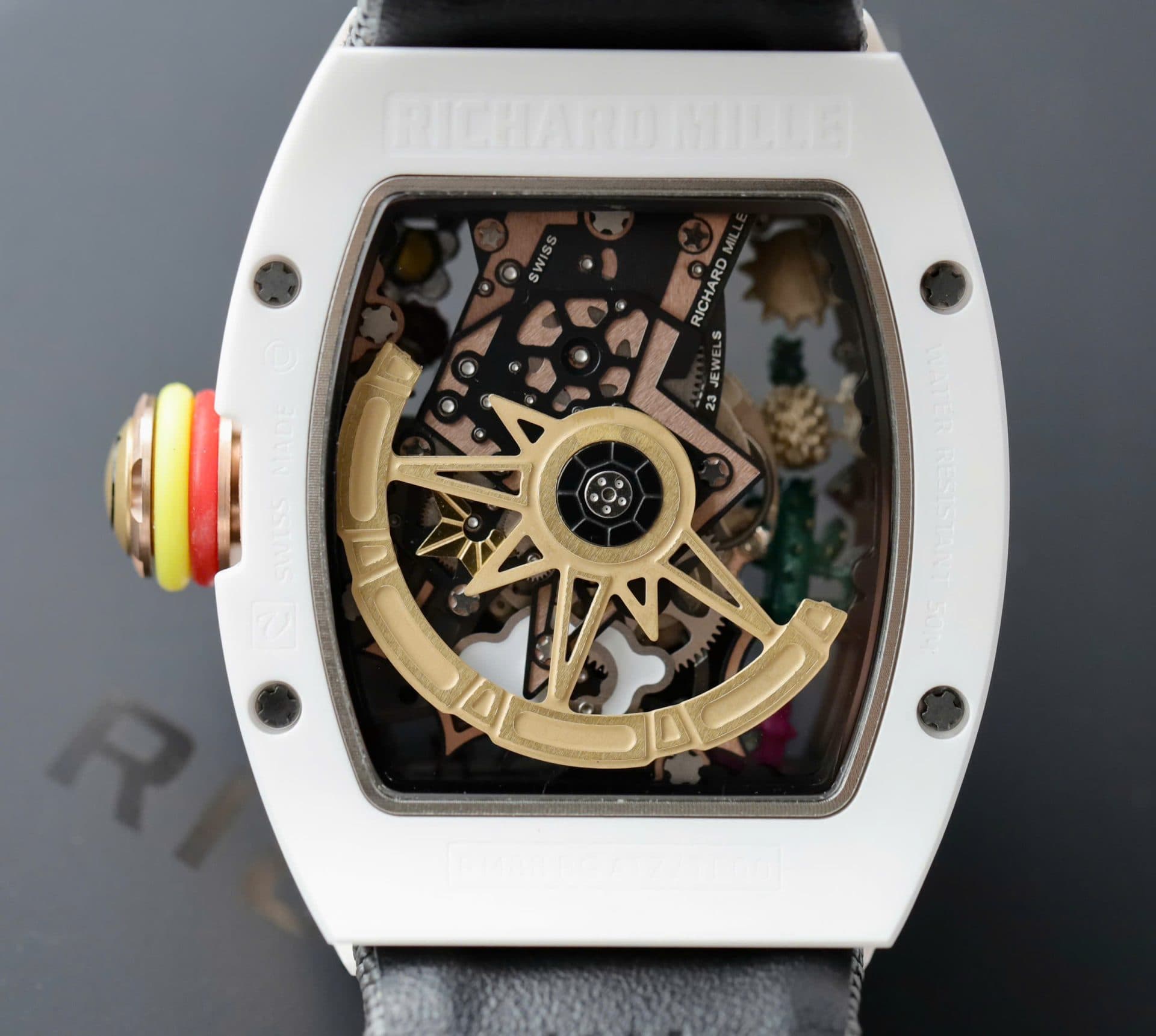 Dong-Ho-Richard-Mille-Fake-11-RM88-Smiley-Day-Vai-Nato-Mau-Xam-42mm-8-1