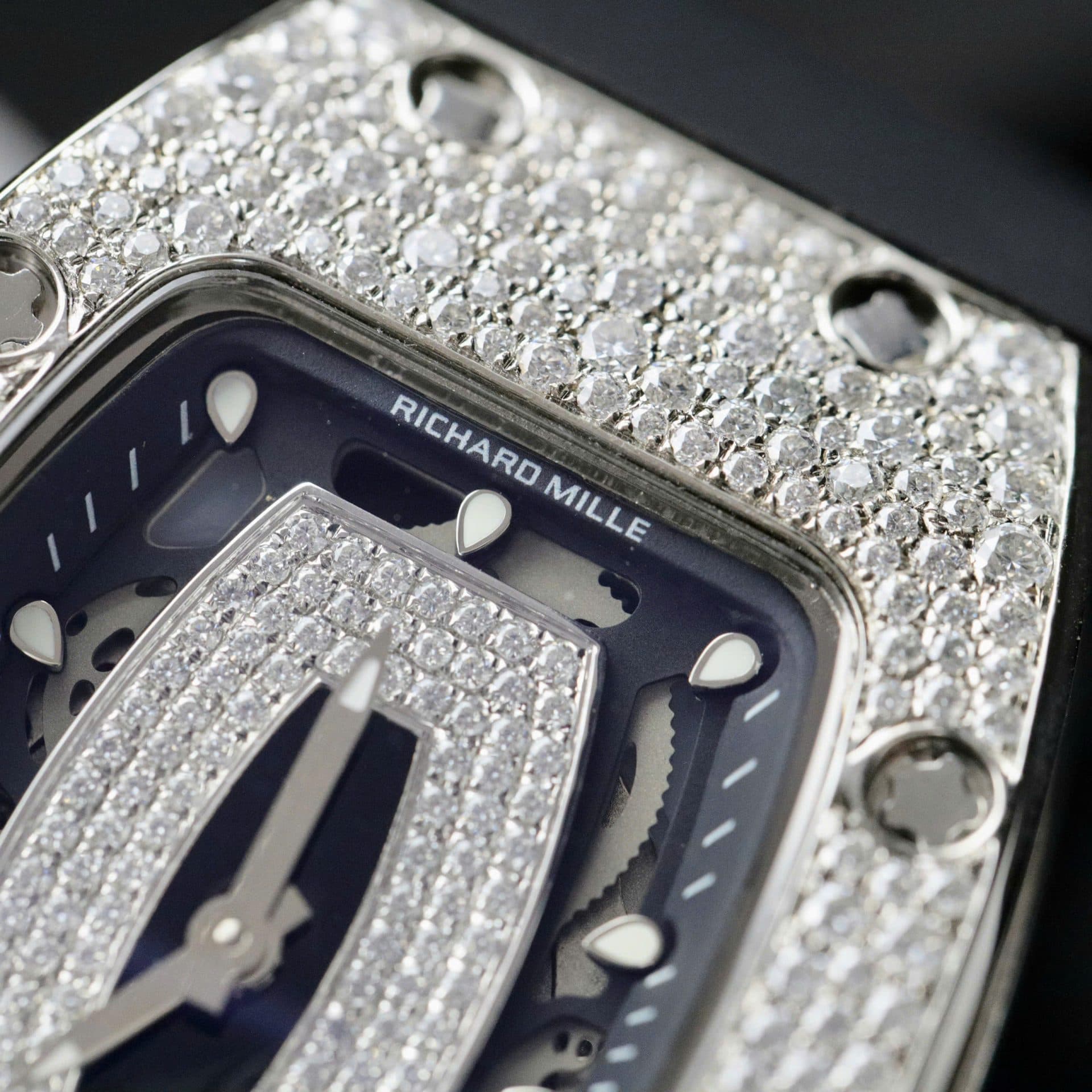 Dong-Ho-Richard-Mille-RM007-Che-Tac-Dinh-Full-Kim-Cuong-Moissanite-Mat-Vien-Khoa-36mm-5-1