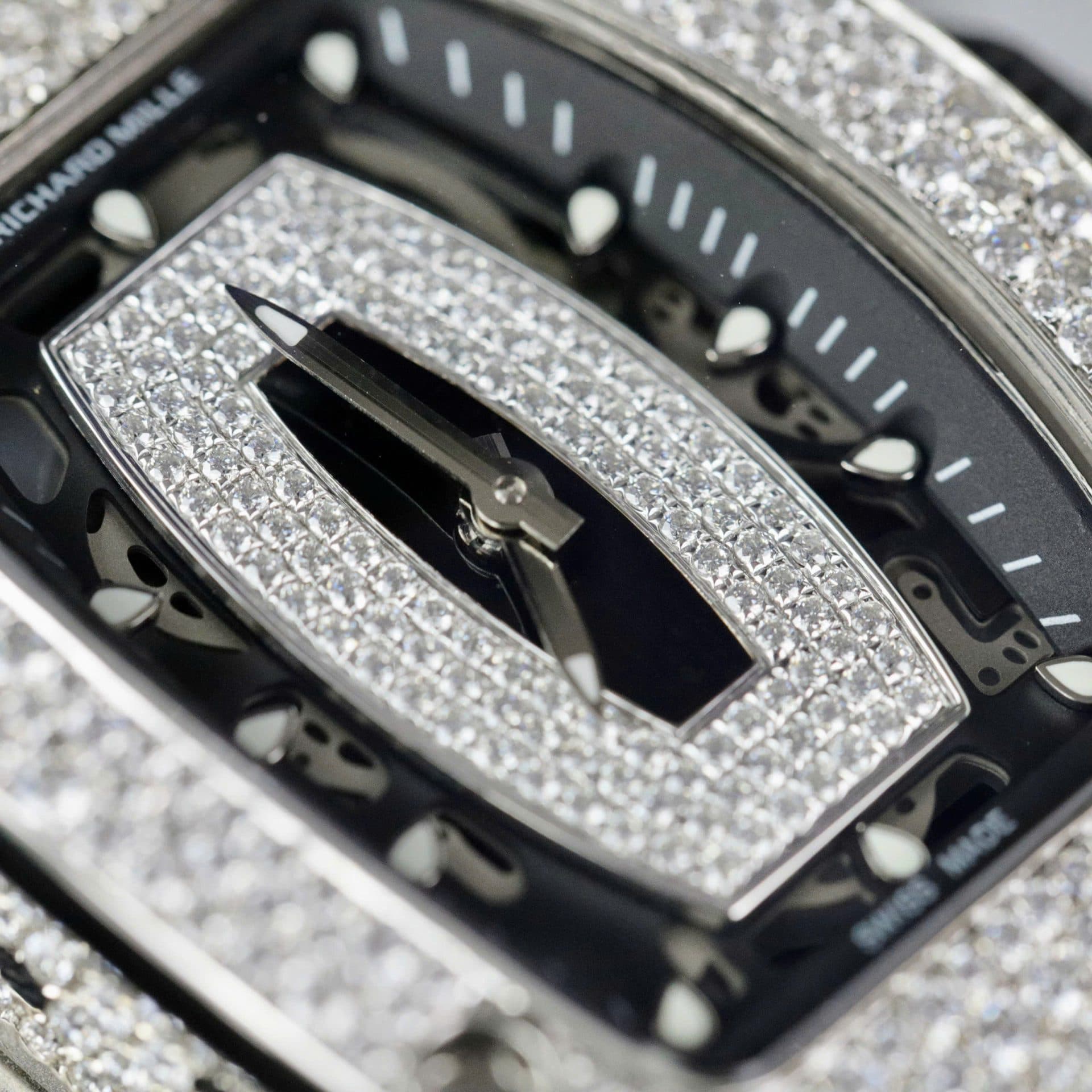 Dong-Ho-Richard-Mille-RM007-Che-Tac-Dinh-Full-Kim-Cuong-Moissanite-Mat-Vien-Khoa-36mm-6-1
