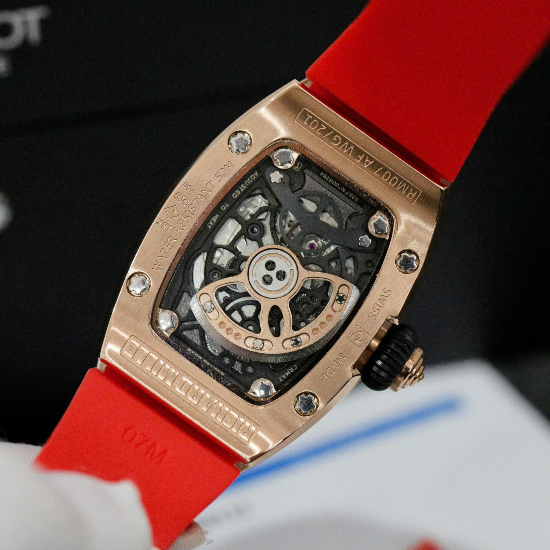 Dong-Ho-Richard-Mille-RM007-Che-Tac-Dinh-Kim-Cuong-Moissanite-Mau-Do-36mm-1-1