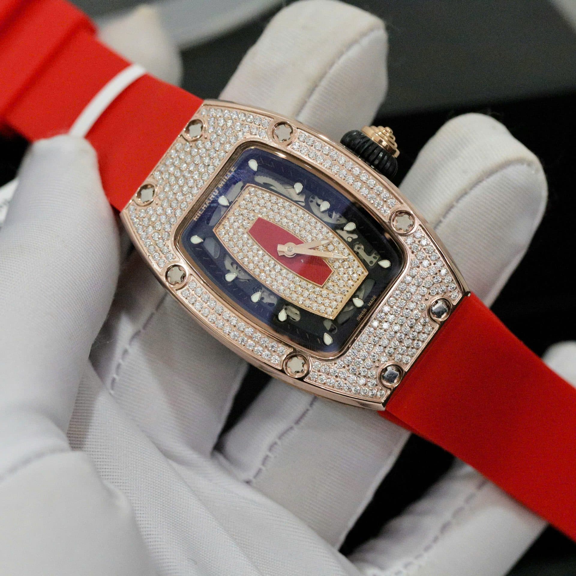 Dong-Ho-Richard-Mille-RM007-Che-Tac-Dinh-Kim-Cuong-Moissanite-Mau-Do-36mm-2-1