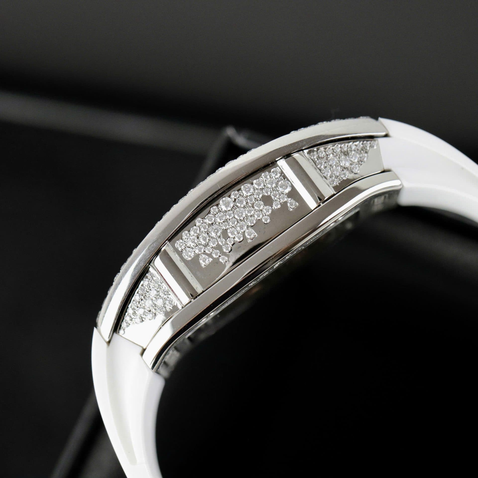 Dong-Ho-Richard-Mille-RM007-Mau-Trang-Che-Tac-Dinh-Full-Kim-Cuong-Moissanite-36mm-6-1