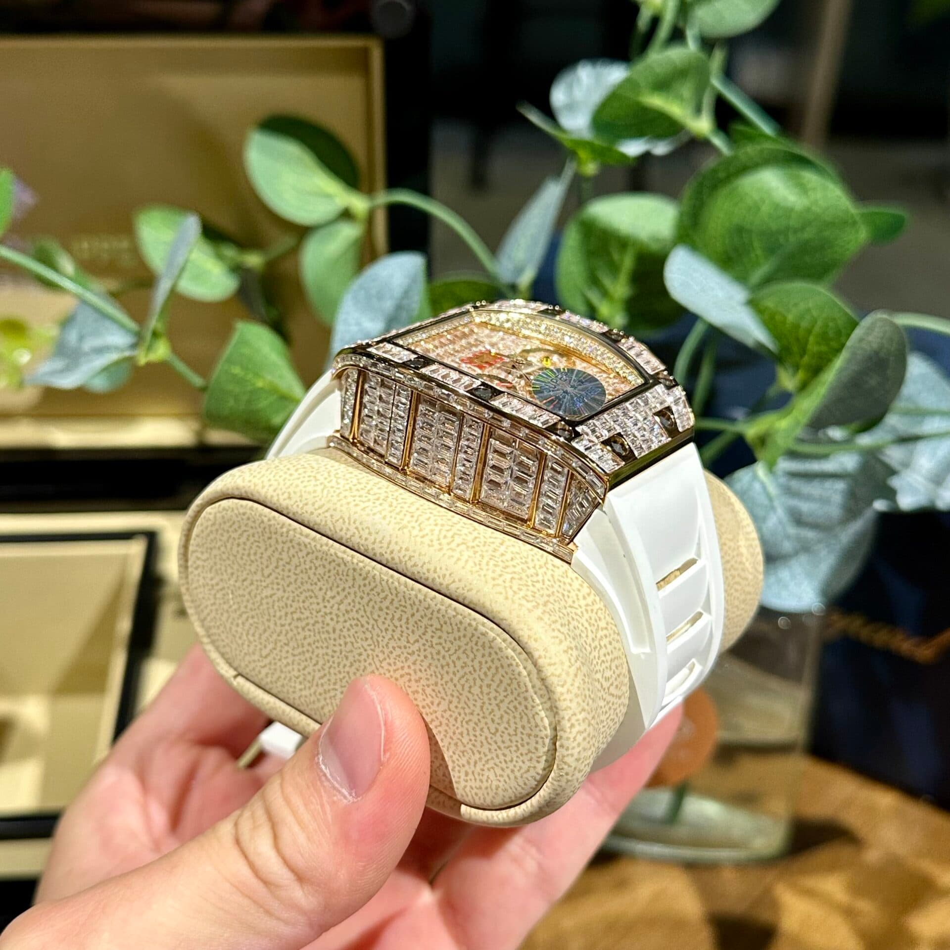 Dong-Ho-Richard-Mille-RM011-Replica-11-Dinh-Full-Da-Nam-7-1