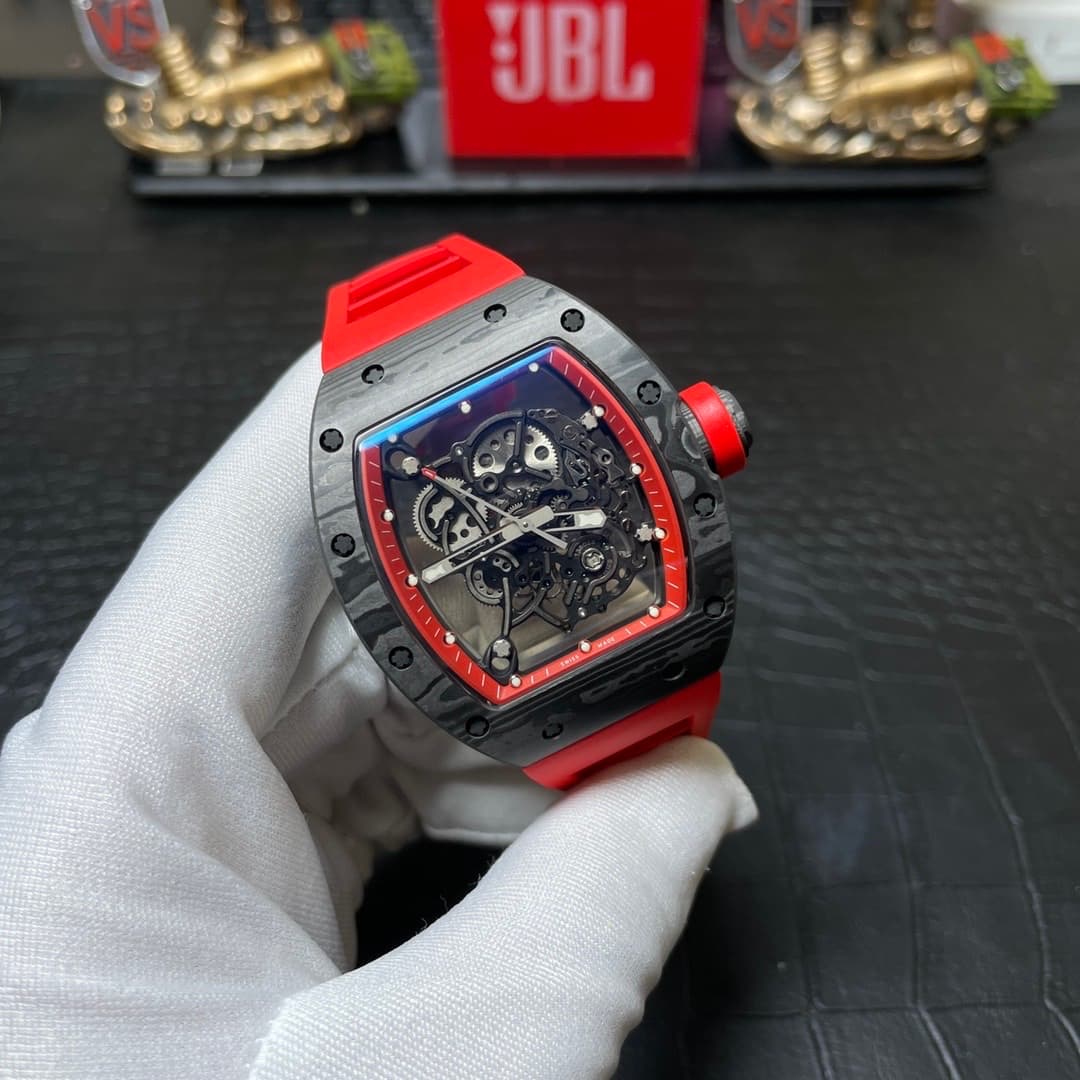 Dong-Ho-Richard-Mille-RM055-Carbon-NTPT-Rep-11-BBR-Mau-Do-45mm-1-1