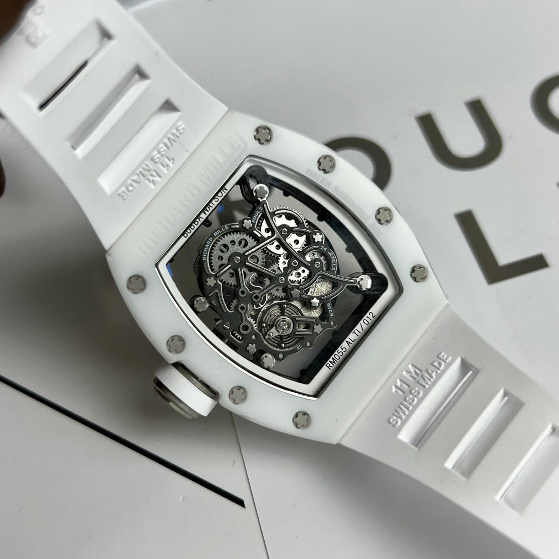 Dong-Ho-Richard-Mille-RM055-Fake-Cao-Cap-Mau-Trang-45mm-5-1