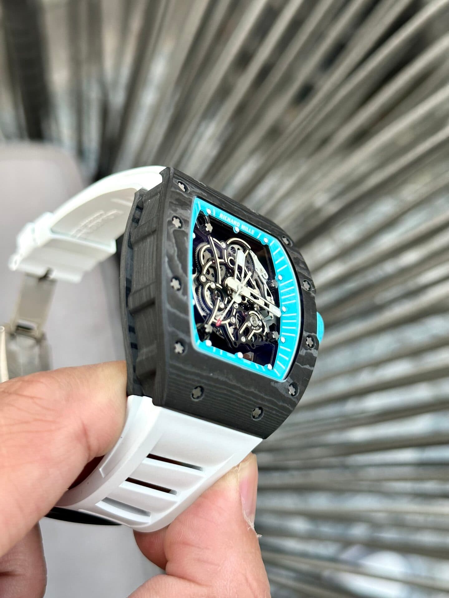 Dong-Ho-Richard-Mille-RM055-Full-Carbon-Day-Cao-Su-Trang-BBR-45mm-1-1