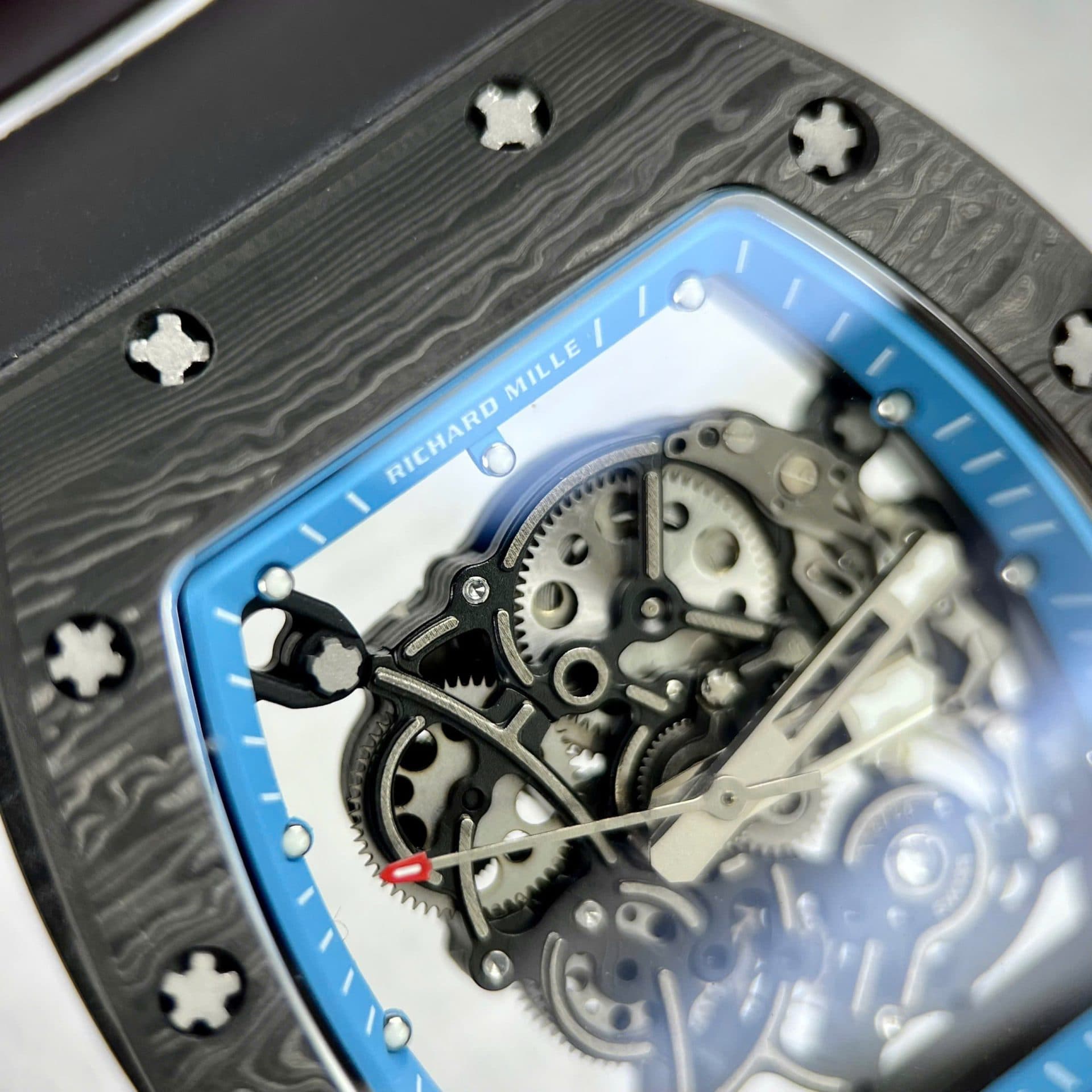 Dong-Ho-Richard-Mille-RM055-Replica-11-Vo-Full-Carbon-Day-Cao-Su-45mm-3-1