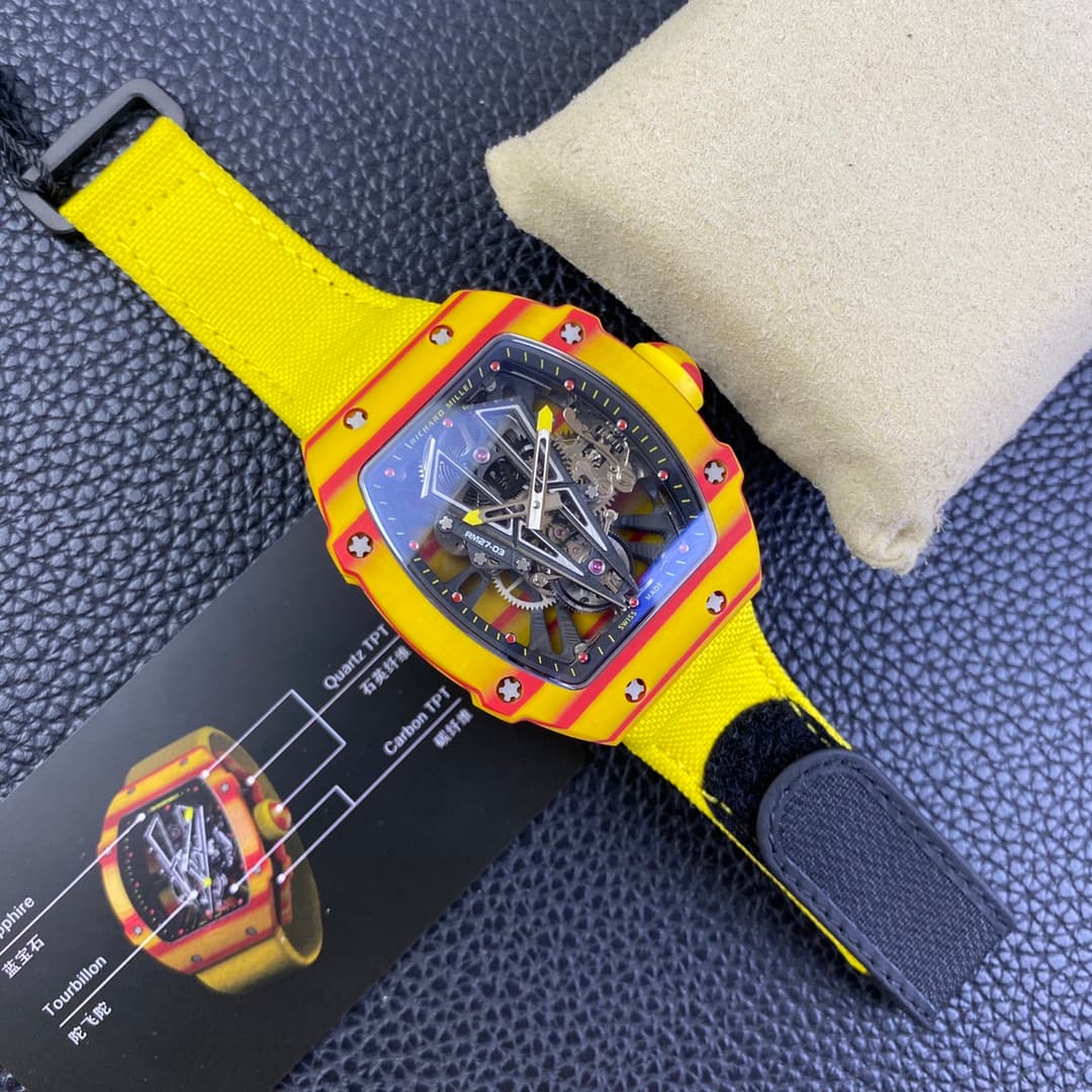 Dong-Ho-Richard-Mille-RM27-03-Tourbillon-Full-Carbon-Sieu-Nhe-44mm-5-1