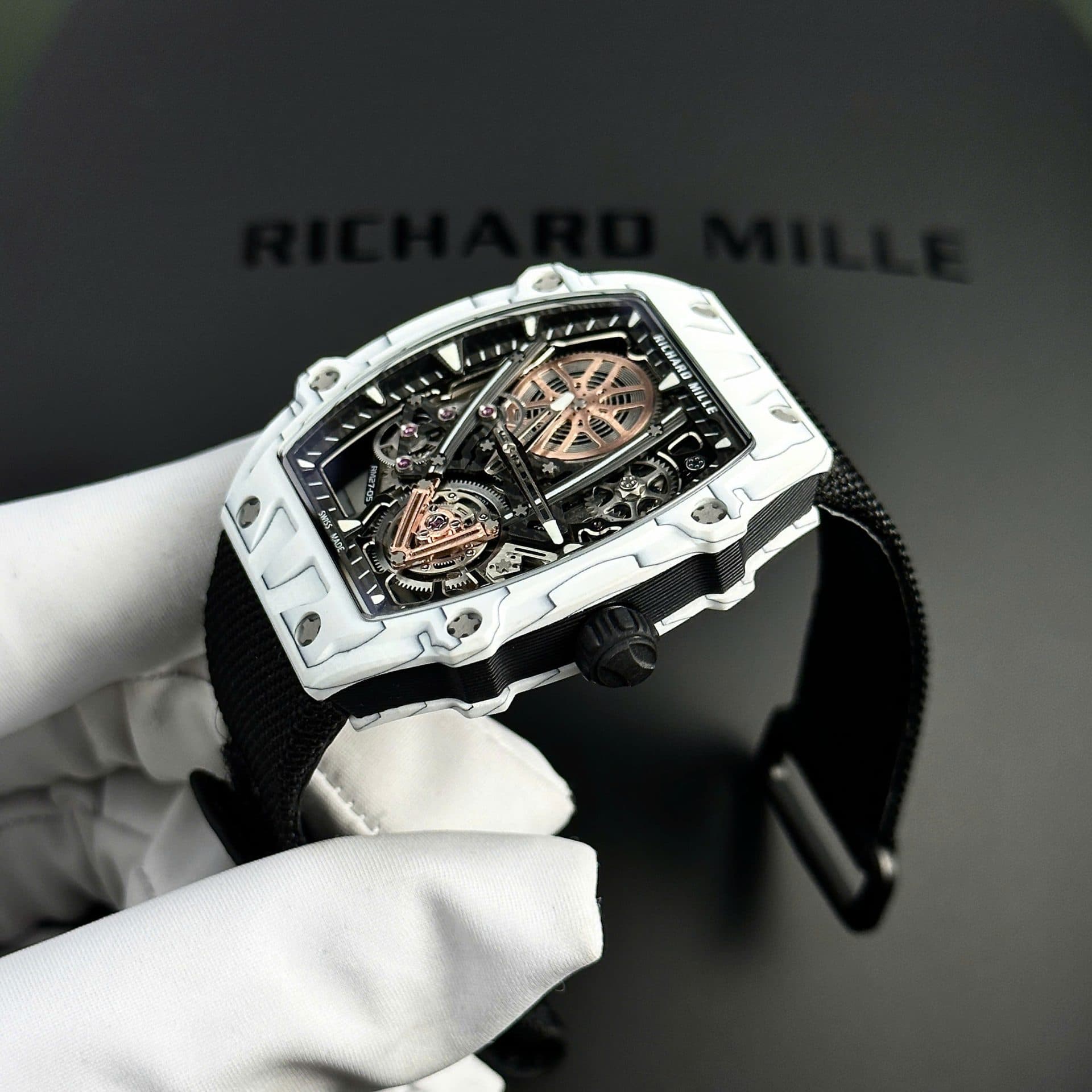Dong-Ho-Richard-Mille-RM27-05-Rafael-Nadal-Replica-11-Vo-Carbon-Mau-Trang-37.25Γ47-5-1