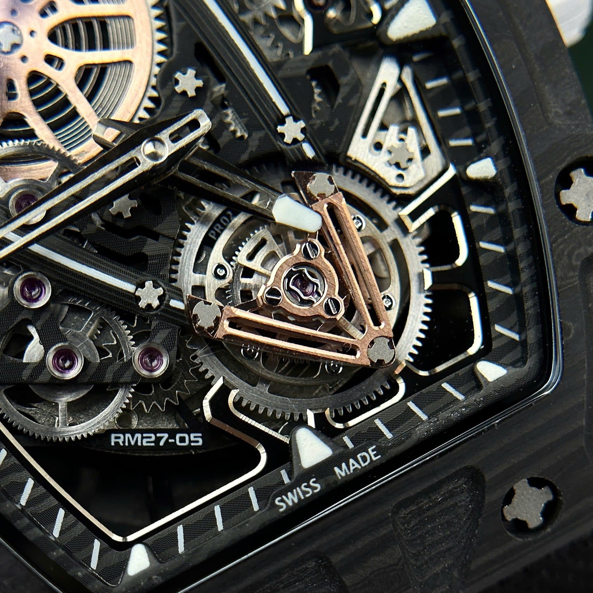 Dong-Ho-Richard-Mille-RM27-05-Vo-Carbon-Sieu-Nhe-Replica-11-38x48mm-1-1