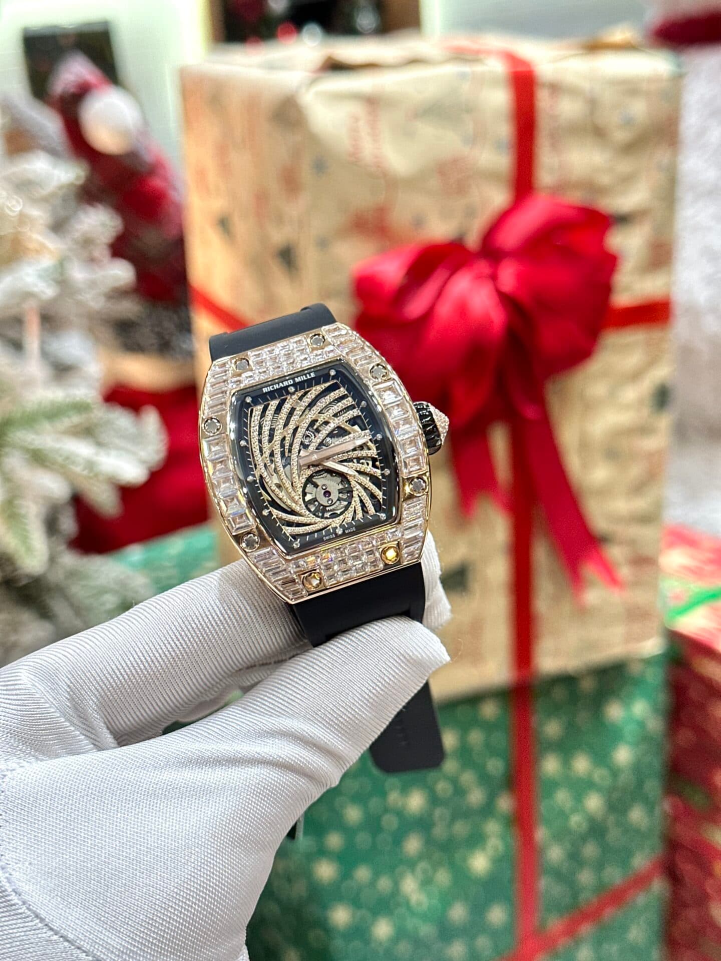 Dong-Ho-Richard-Mille-RM51-02-Rose-Gold-Dinh-Da-Rep-11-Thuy-Sy-40mm-1-1