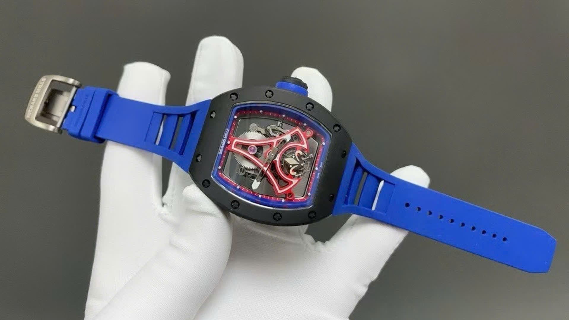 Dong-Ho-Richard-Mille-RM52-03-Paris-Saint-Germain-Tourbillon-Rep-1-1-Gom-Den-40x48mm-3-1