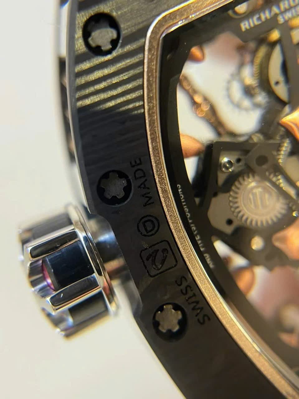 Dong-Ho-Richard-Mille-RM66-Che-Tac-Tourbillon-Carbon-Vang-18K-42-2-1